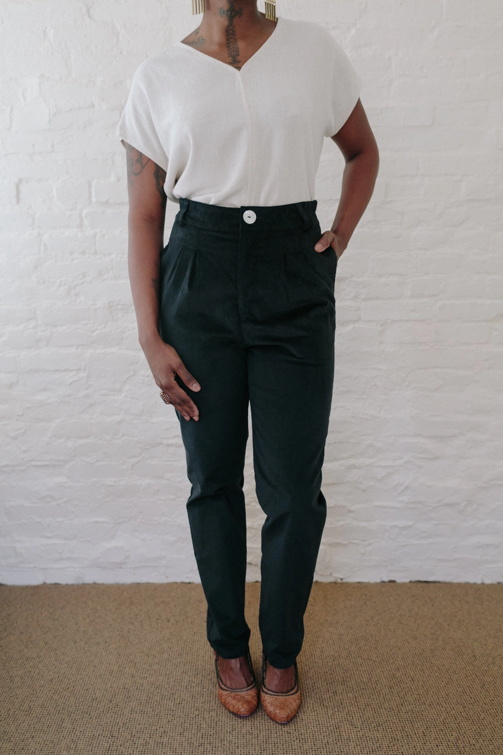 Mid Rise Long Perfect Pant in Black Velvet