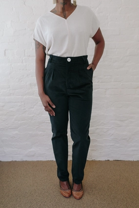 Mid Rise Long Perfect Pant in Black Velvet