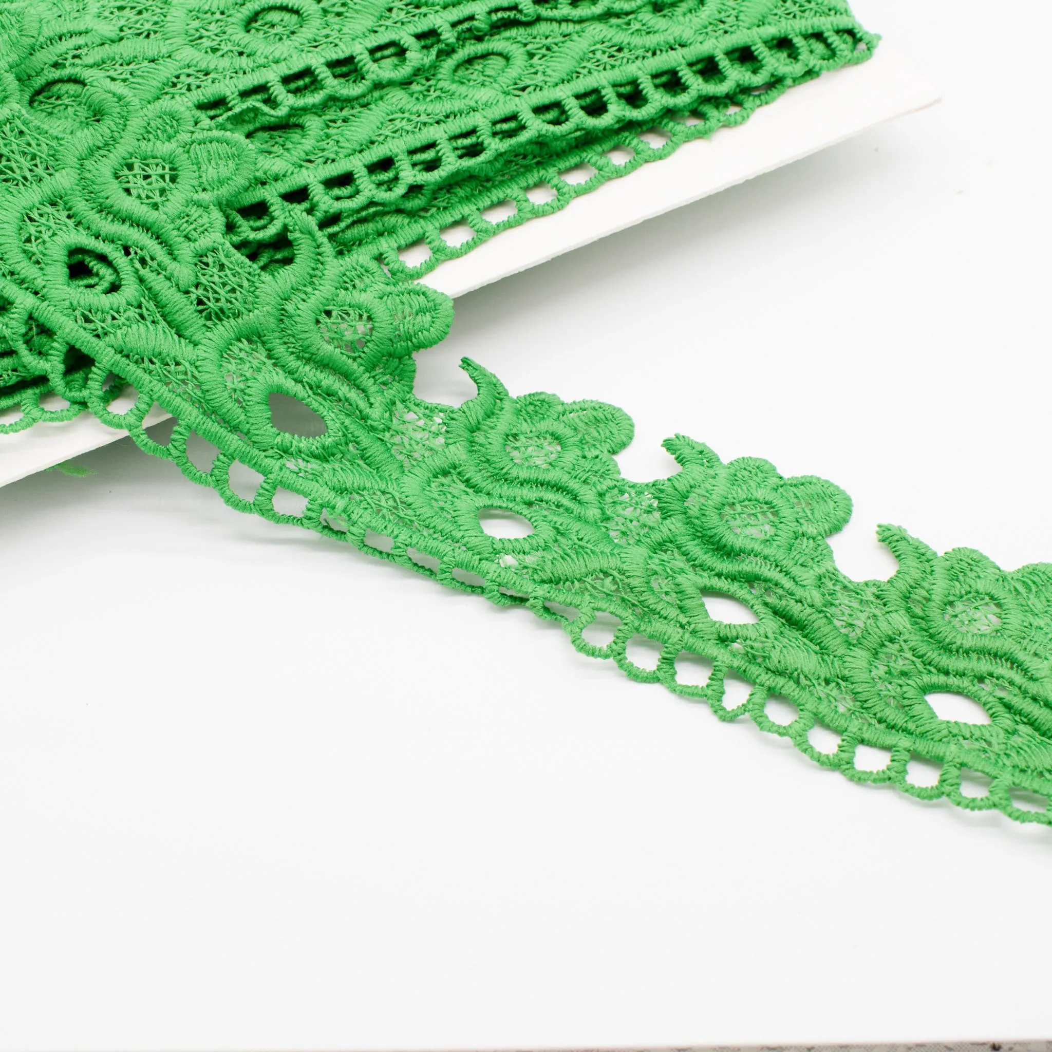 Lotus Guipure Lace Trim 6cm