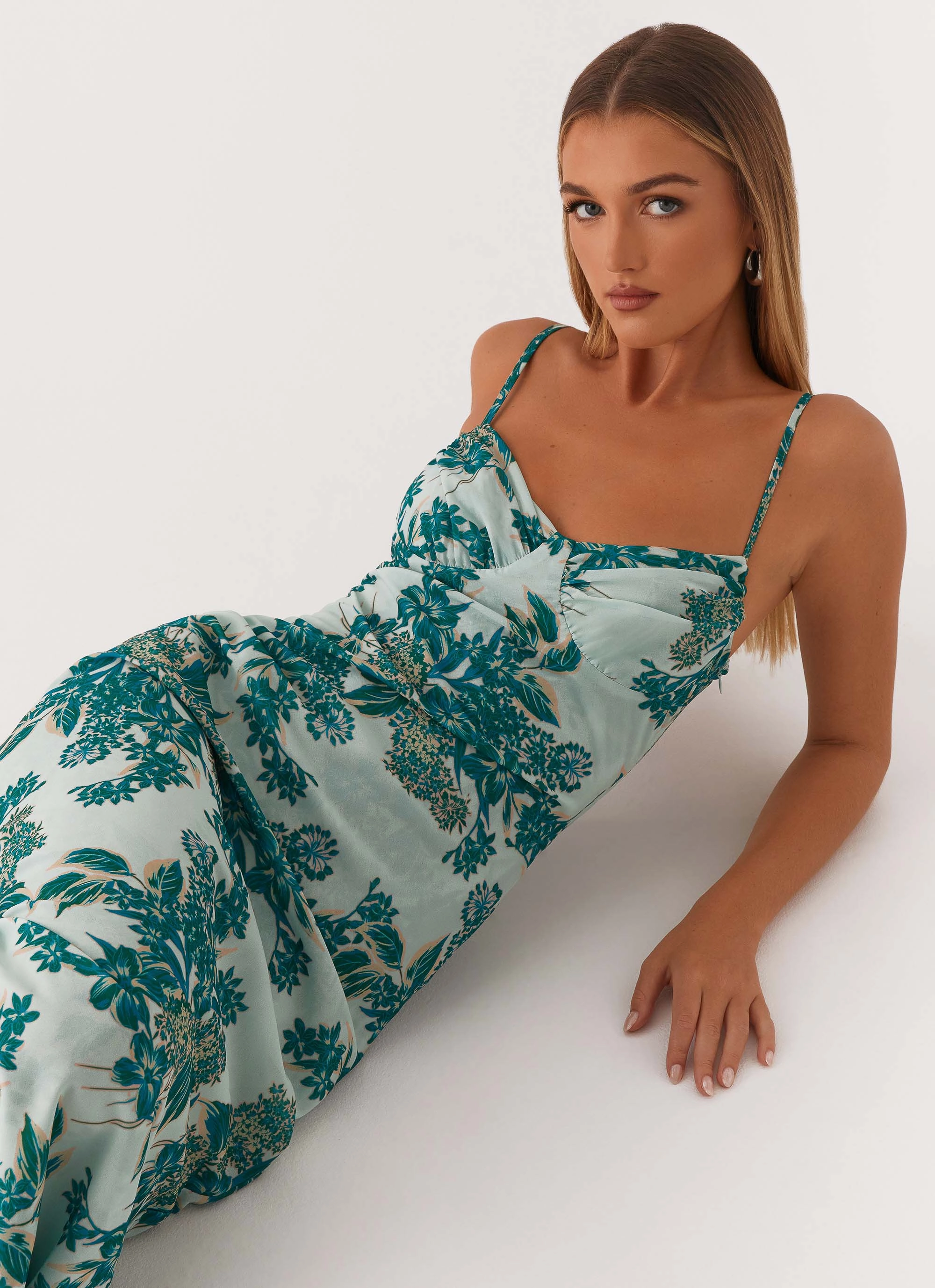Minimal Curve Love Song Midi Dress - Cloud Nine Floral