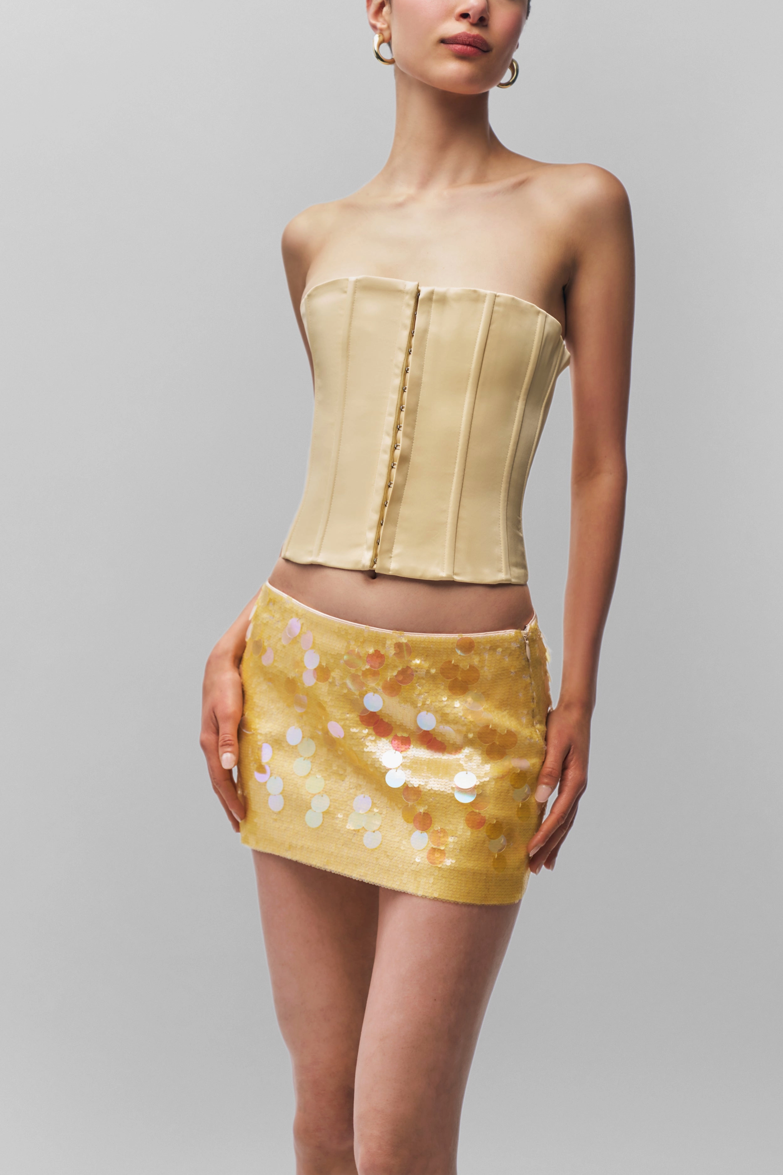 Relaxed Motion Low Rise Paillette Skirt