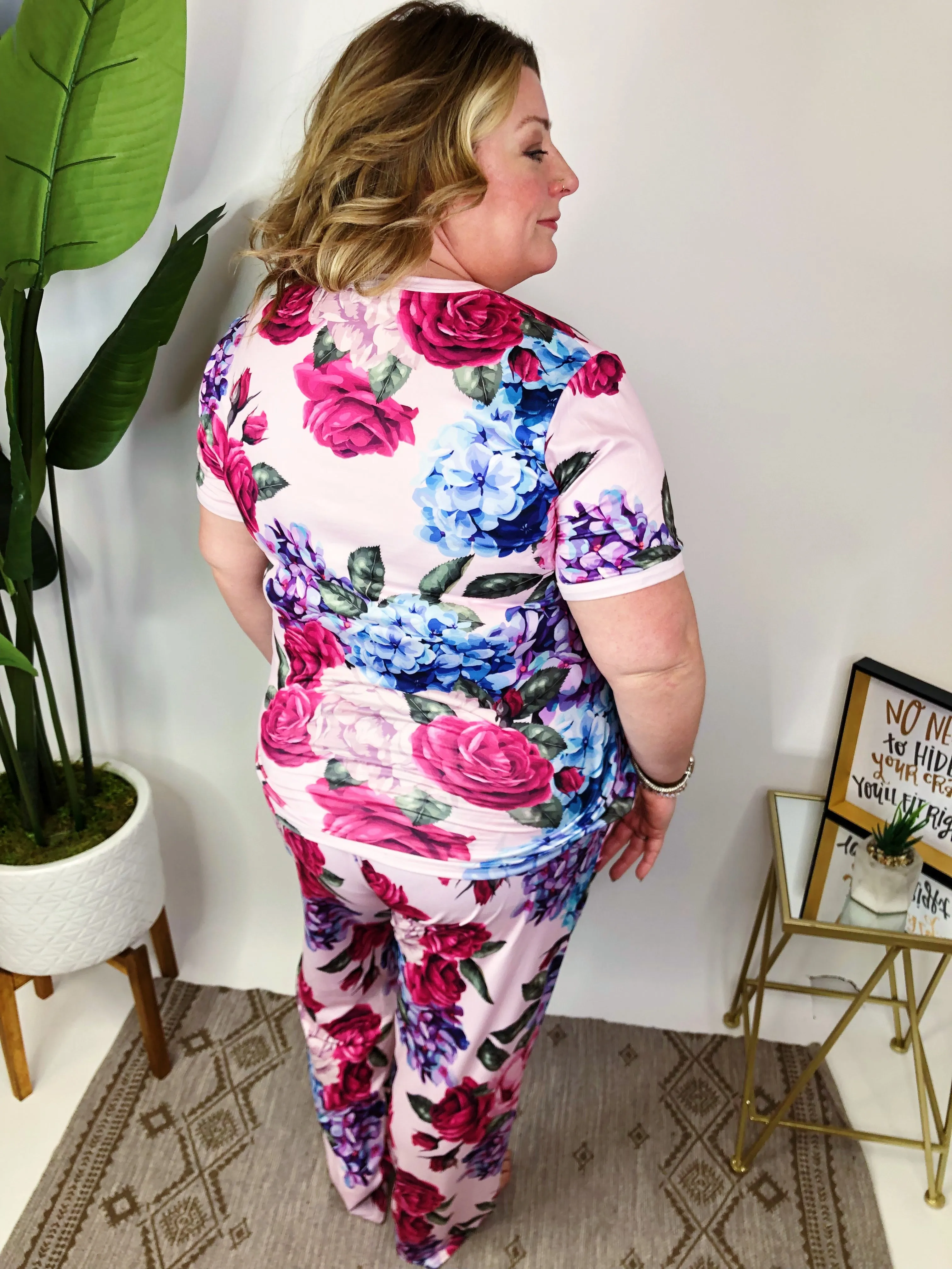 #M580 Bright Flowers Pajamas