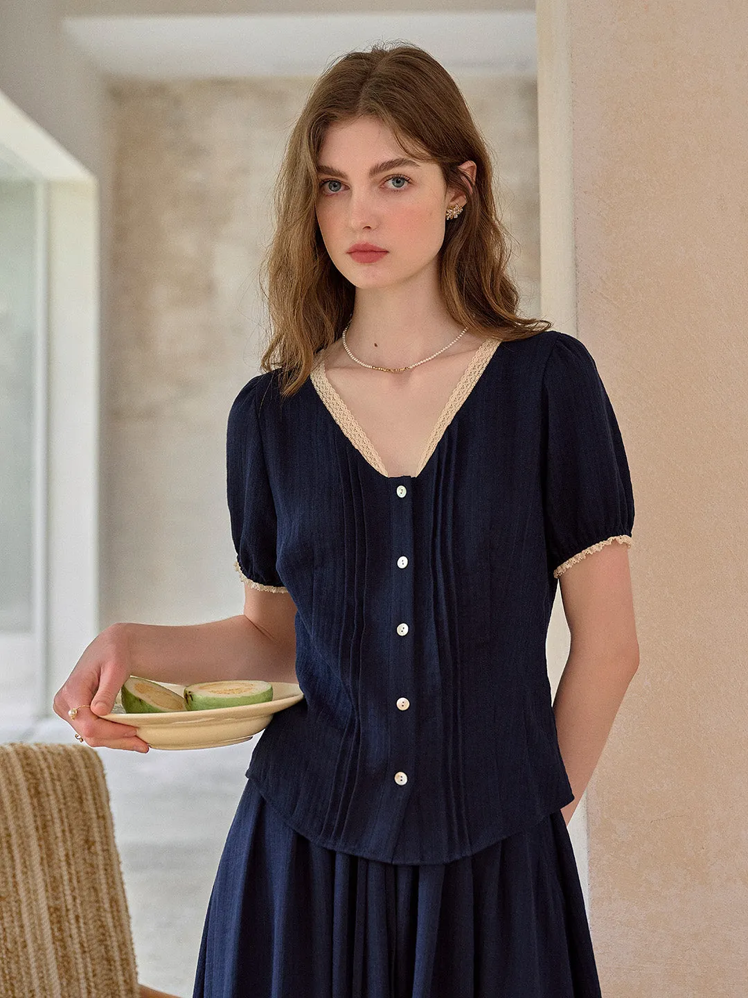 EcoFriendlyMaterial MinimalistStyle Madelyn V-Neck Lace Linen Top
