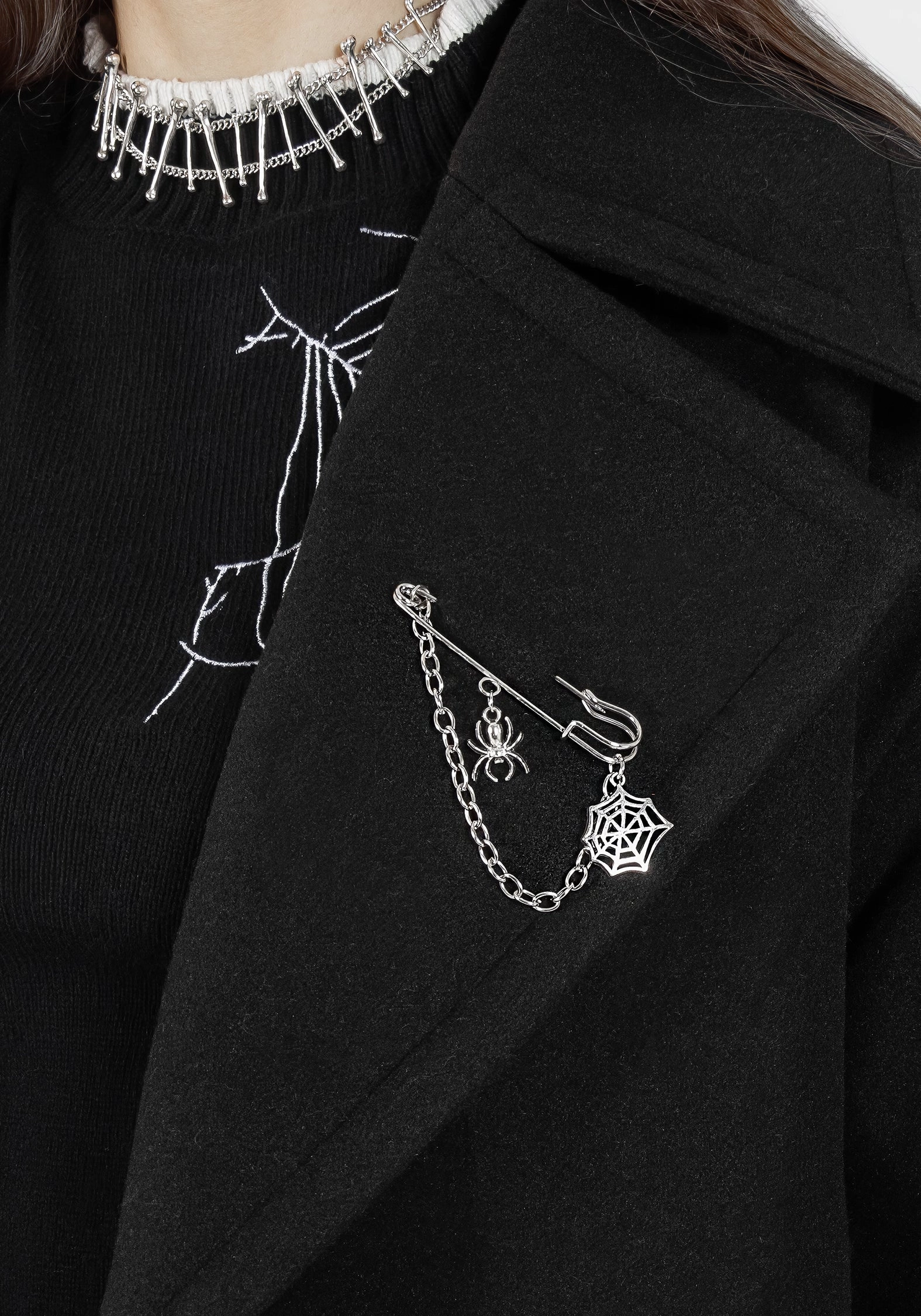 Meltdown Oversized Coat with Brooch - Black Quilted Insulation
