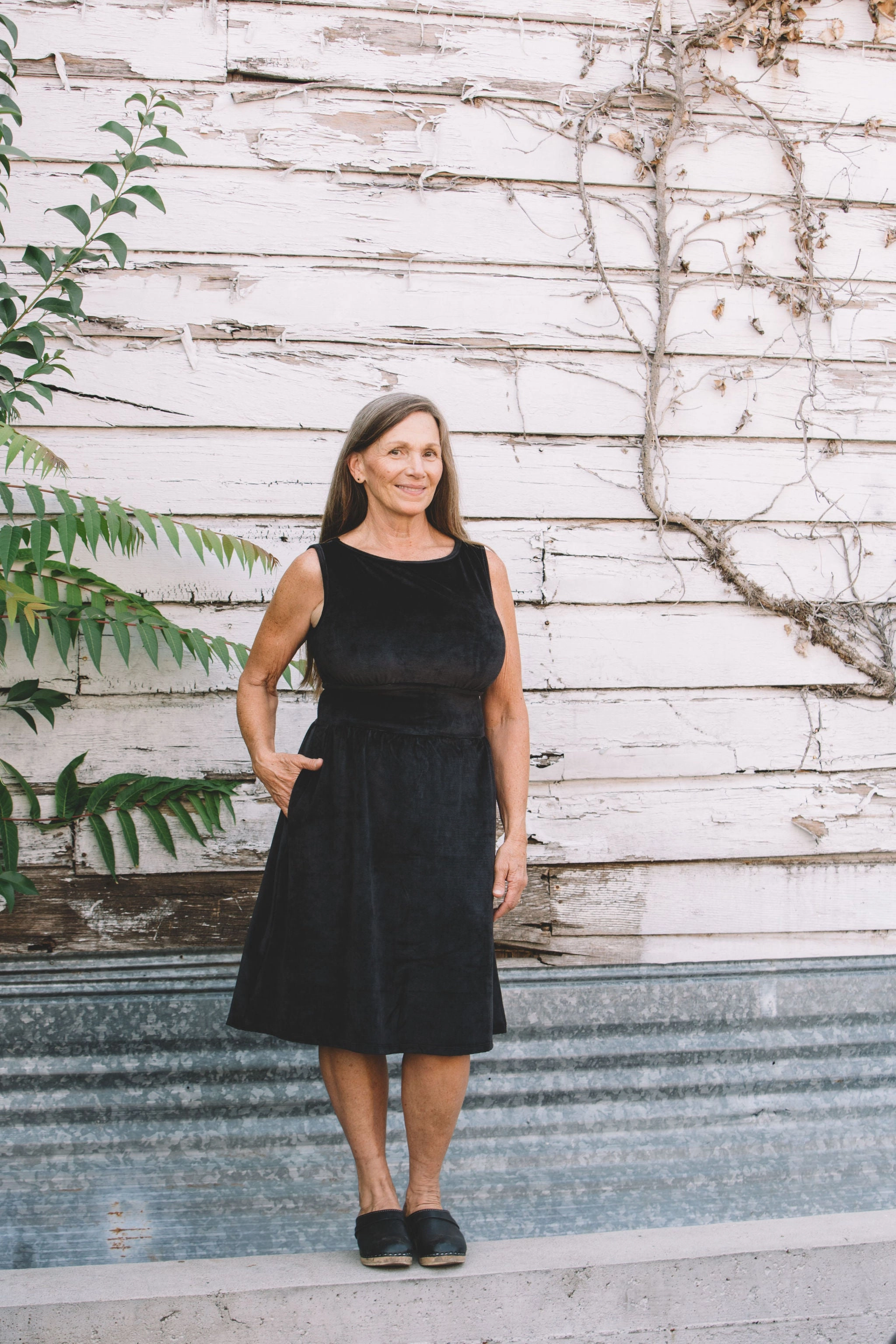Mere Dress in Black Ribbed Velvet Vibrant Waist Fit