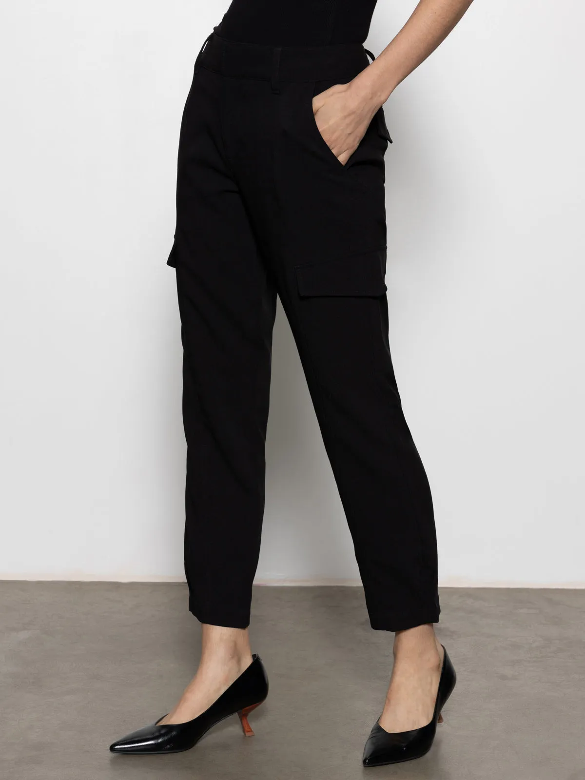 Lightweight Layer Polished Standard Rise Cargo Pant Black