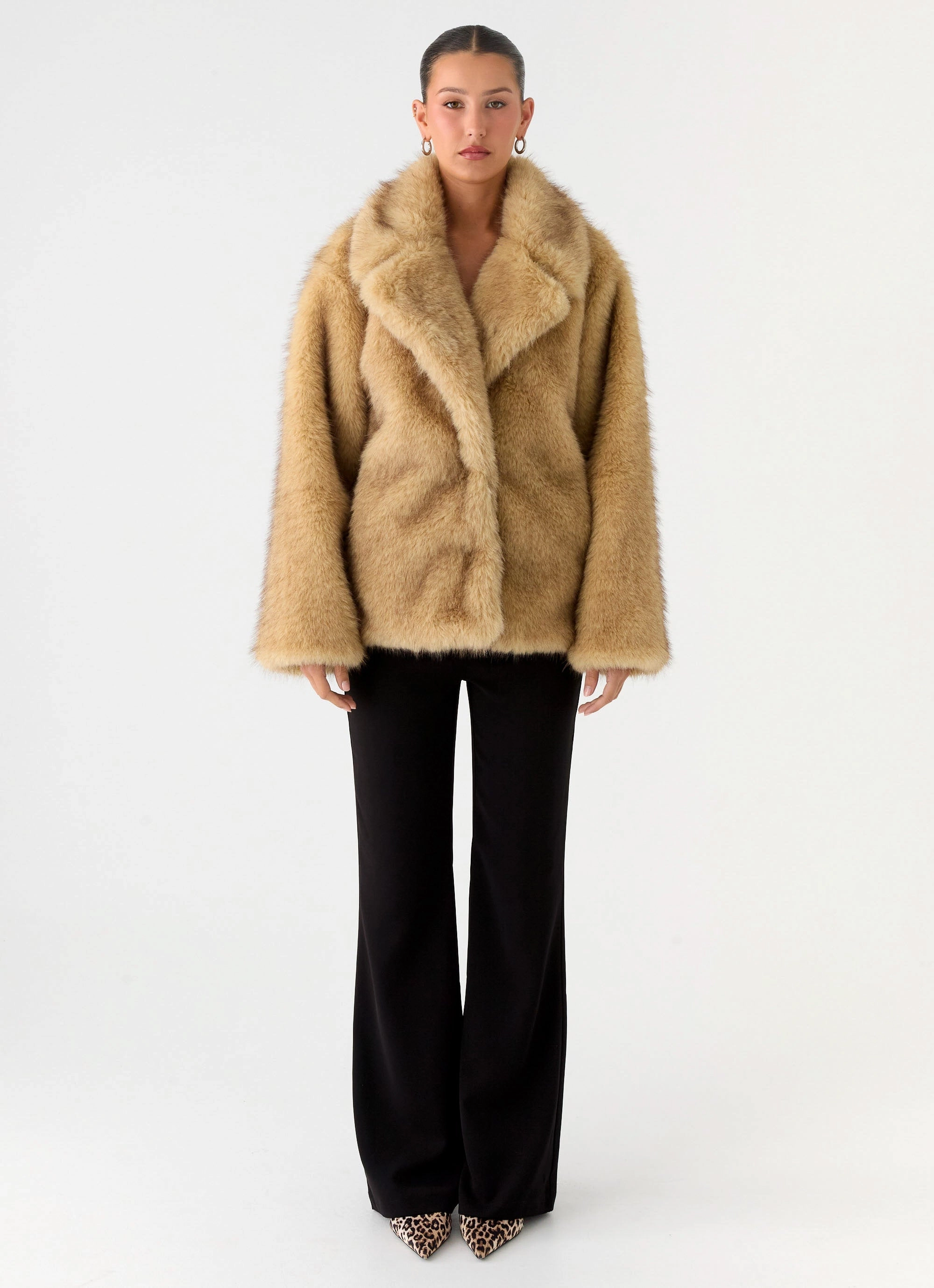 Milika Fur Coat - Beige Preppy