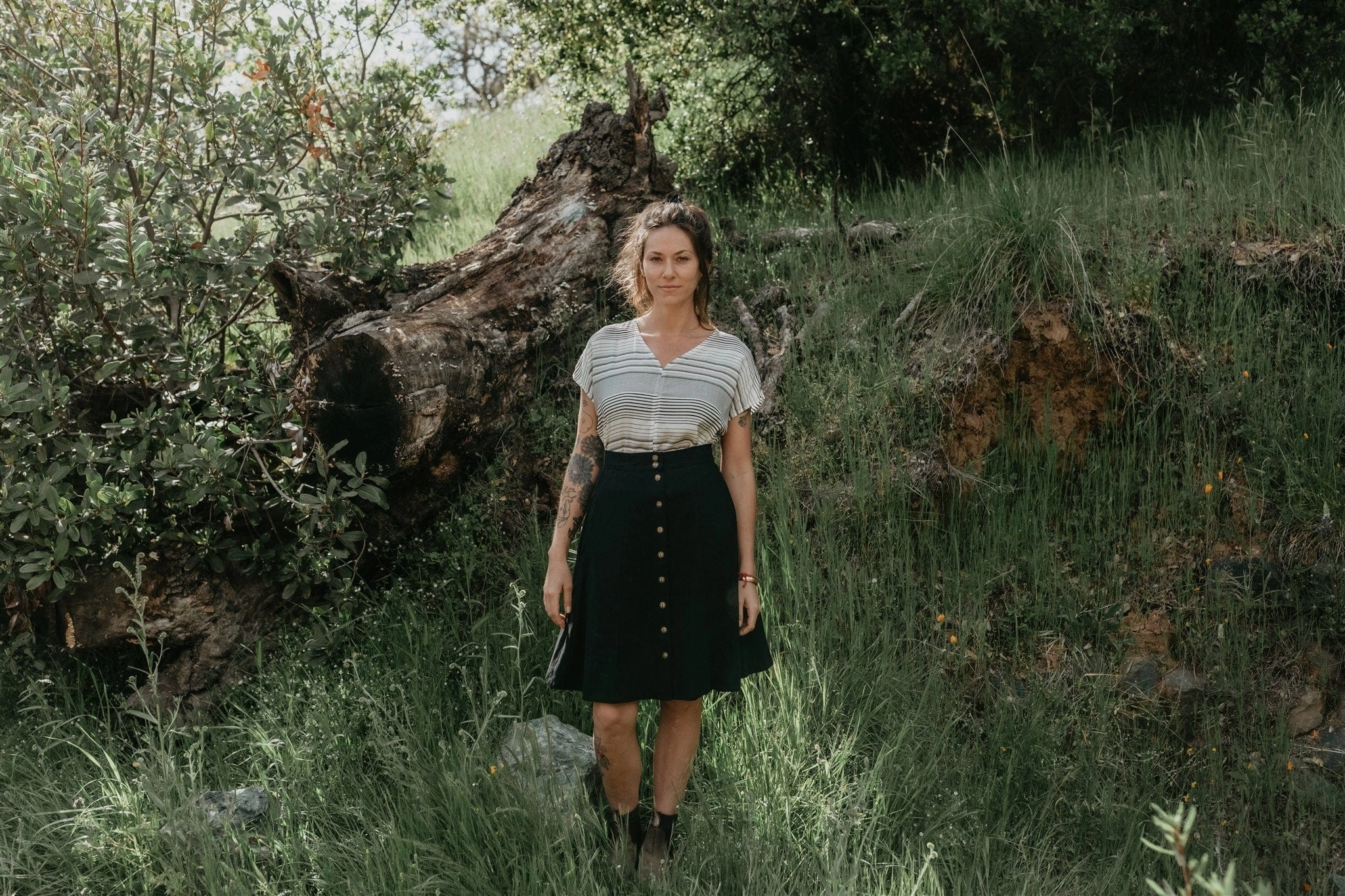 Bae Skirt in Black Linen WindproofLayer Sweat Wicking Liner