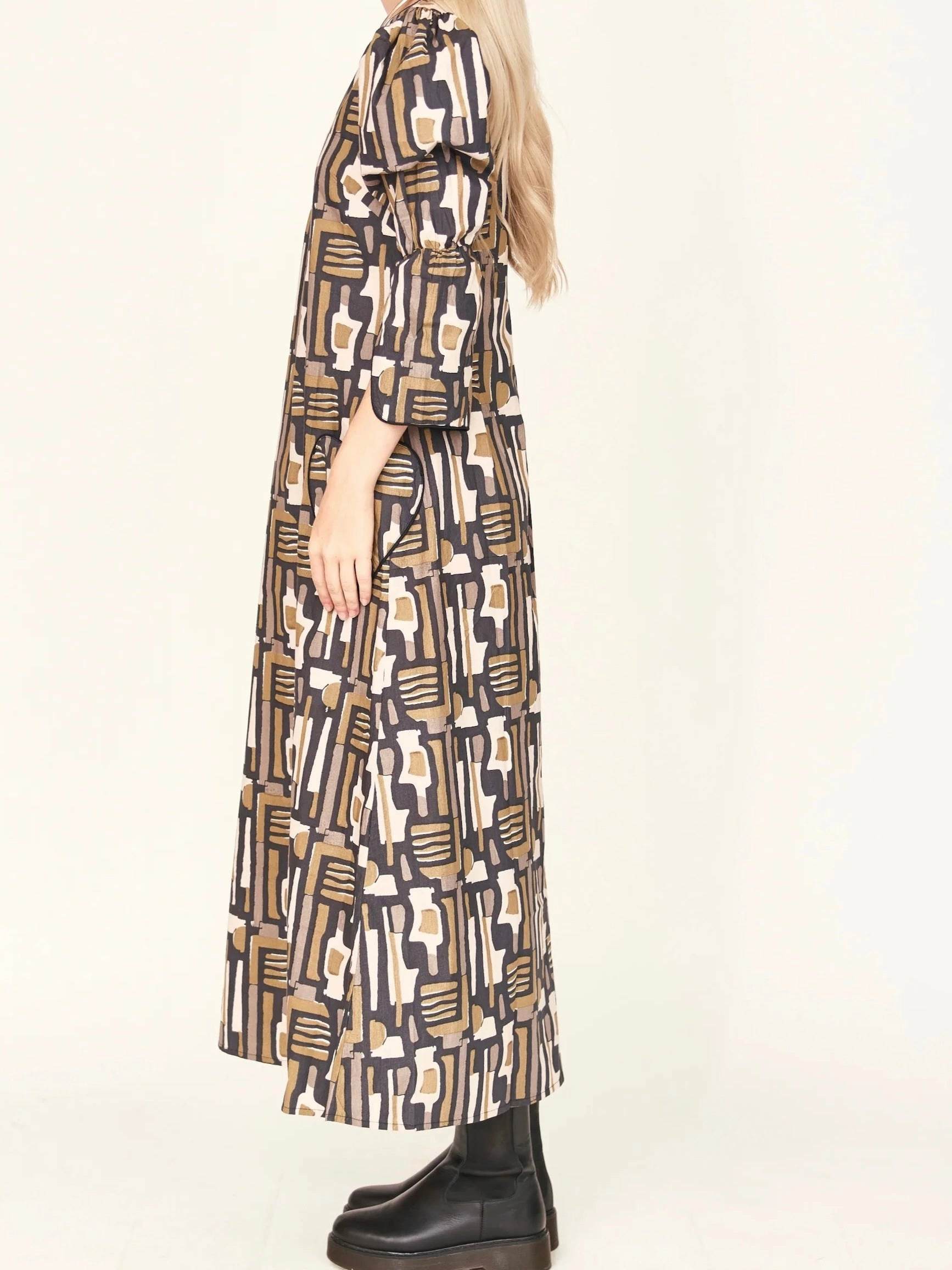 Scandi Clean Mirth Cassis Dress in Olive Labyrinth