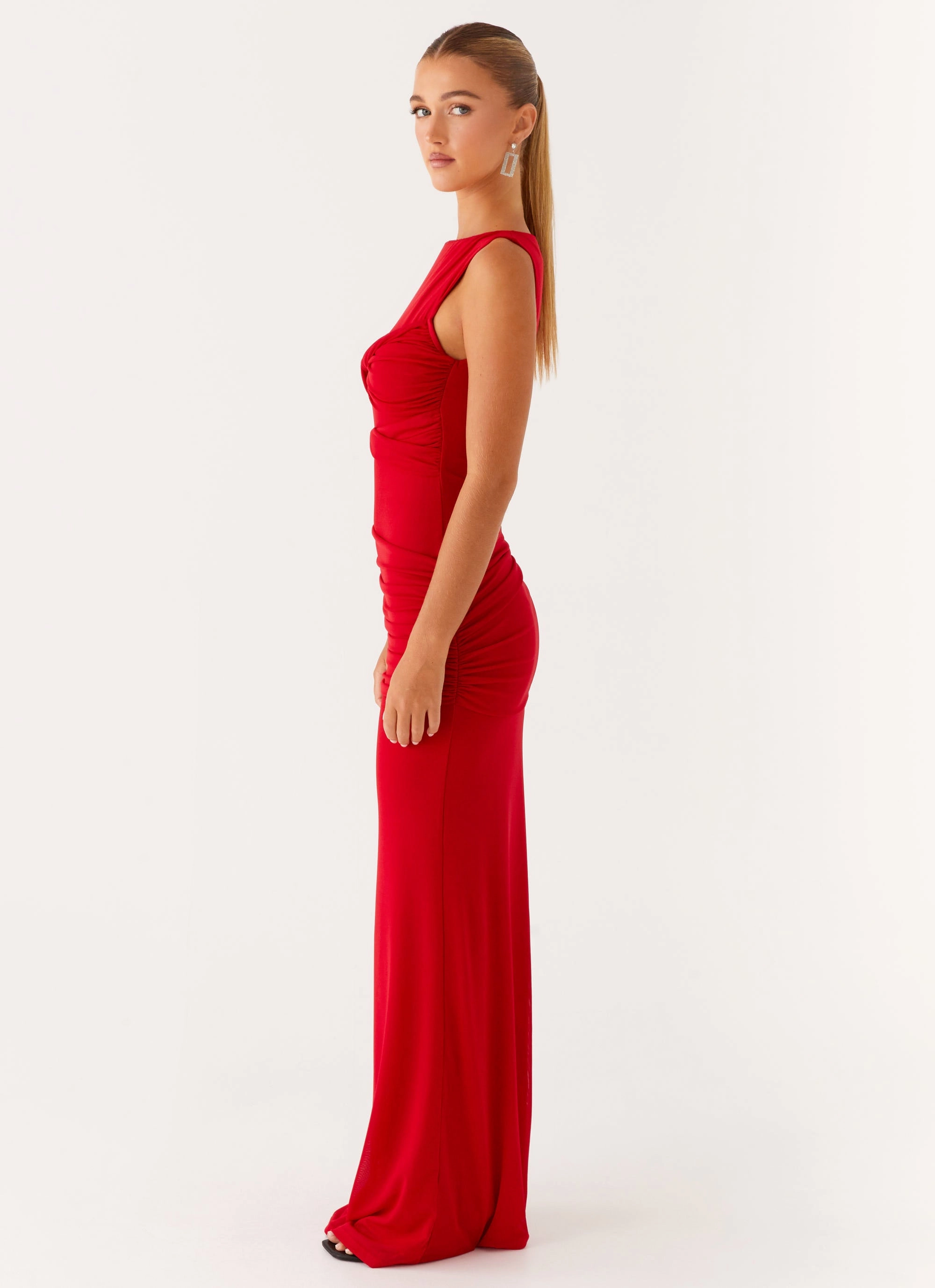 Clean Outfit Flowing Lines Missy Maxi Dress - Red
