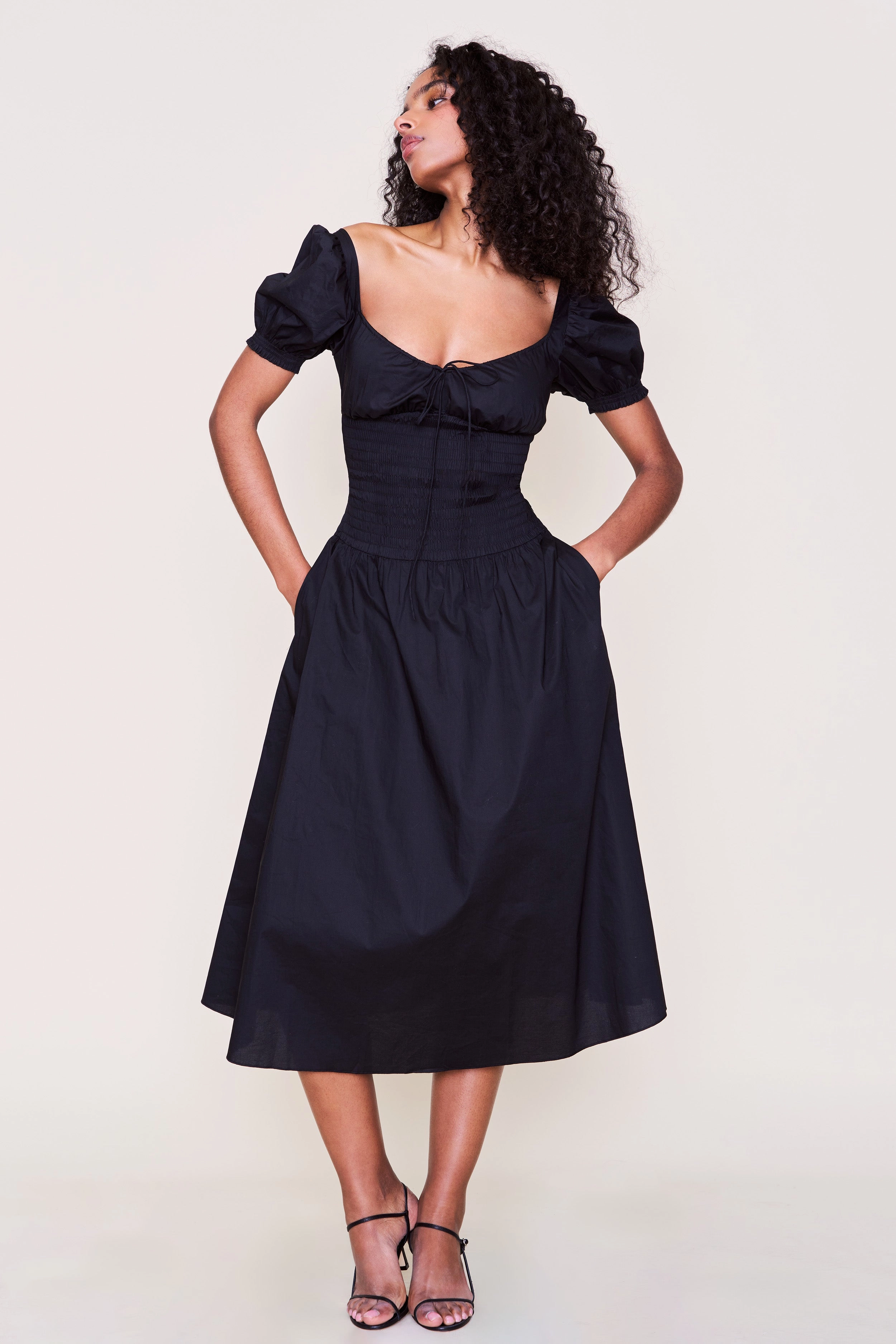 Leon Midi Dress Modest Light Family Glow