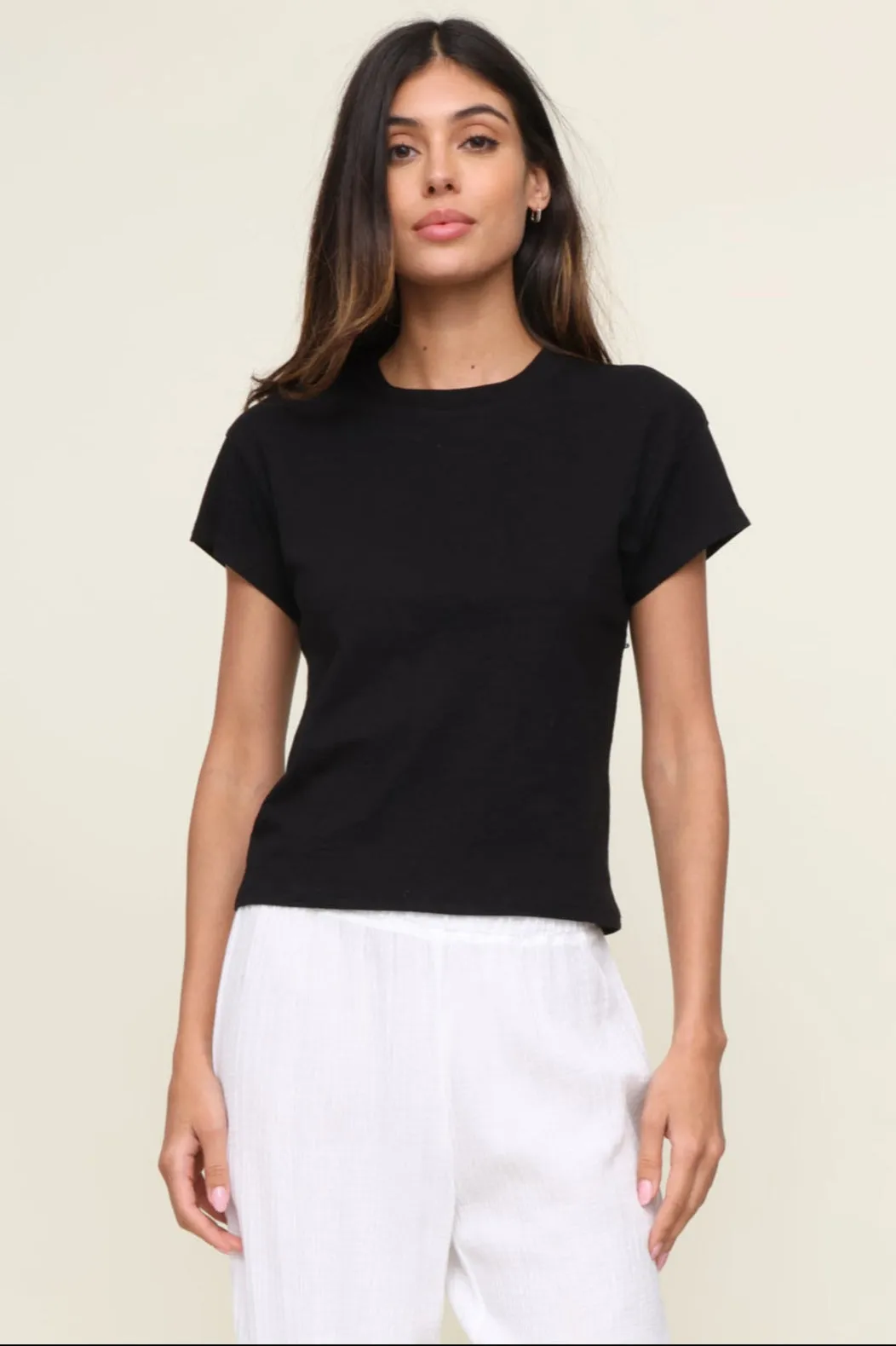 Durable Double Stitching Layered Collar Structure Modern Slub Tee