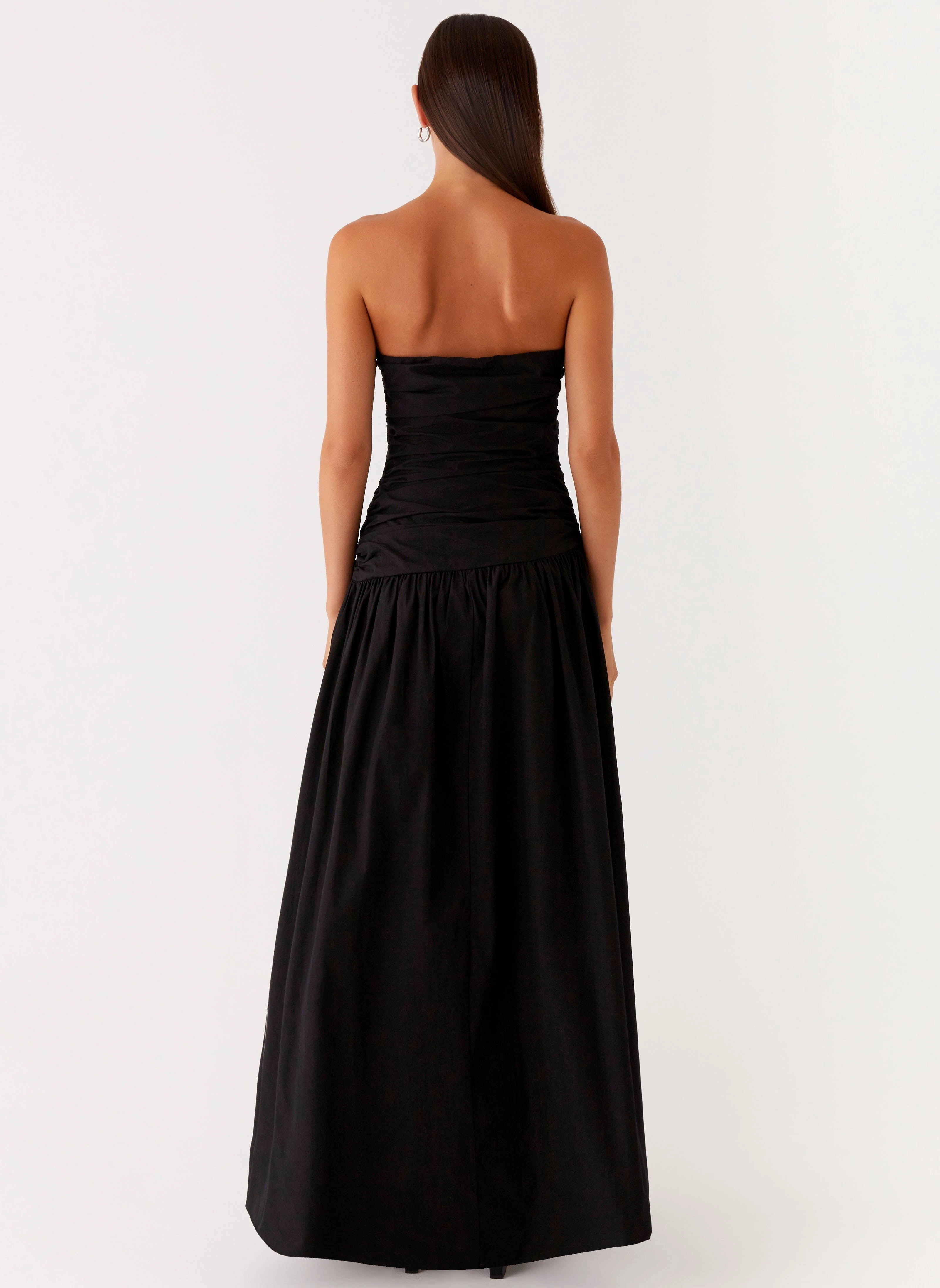 Sharp Motion Lumen Maxi Dress - Black