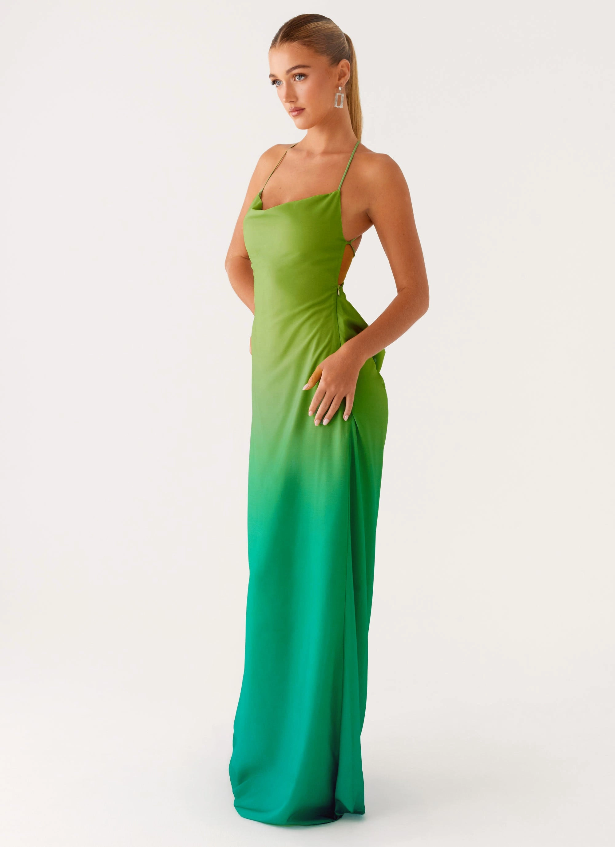 Matte-finish All Day Look Opposites Attract Maxi Dress - Green Ombre