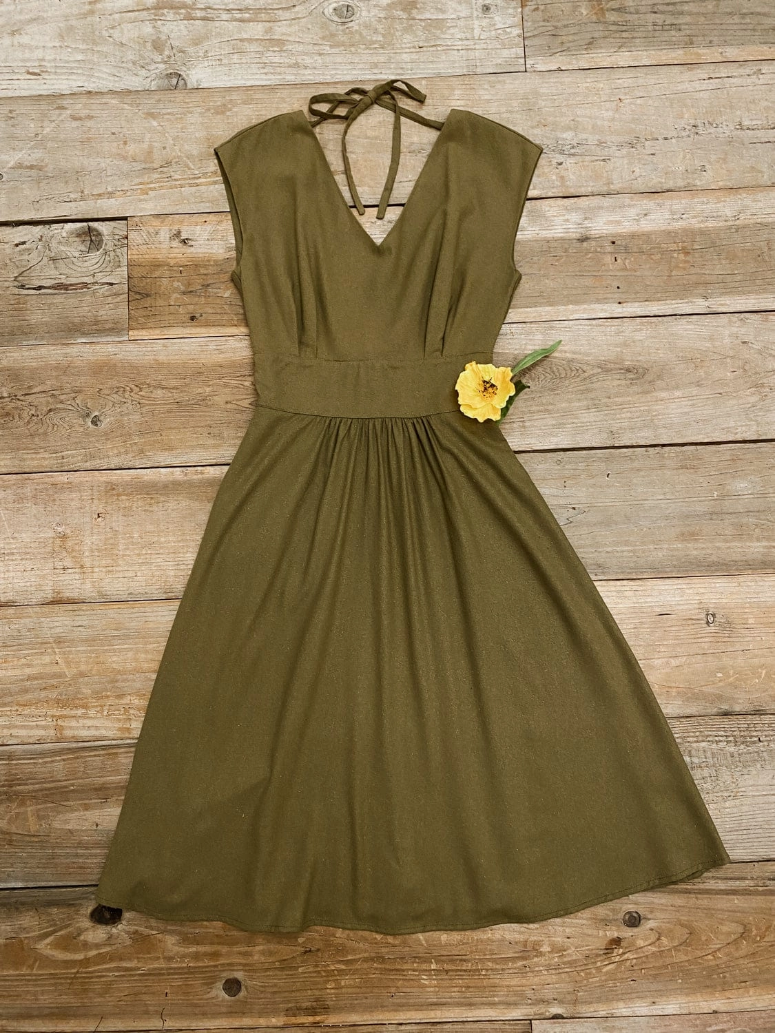 Joy dress in Olive Raw Silk Comfortable outdoor wear