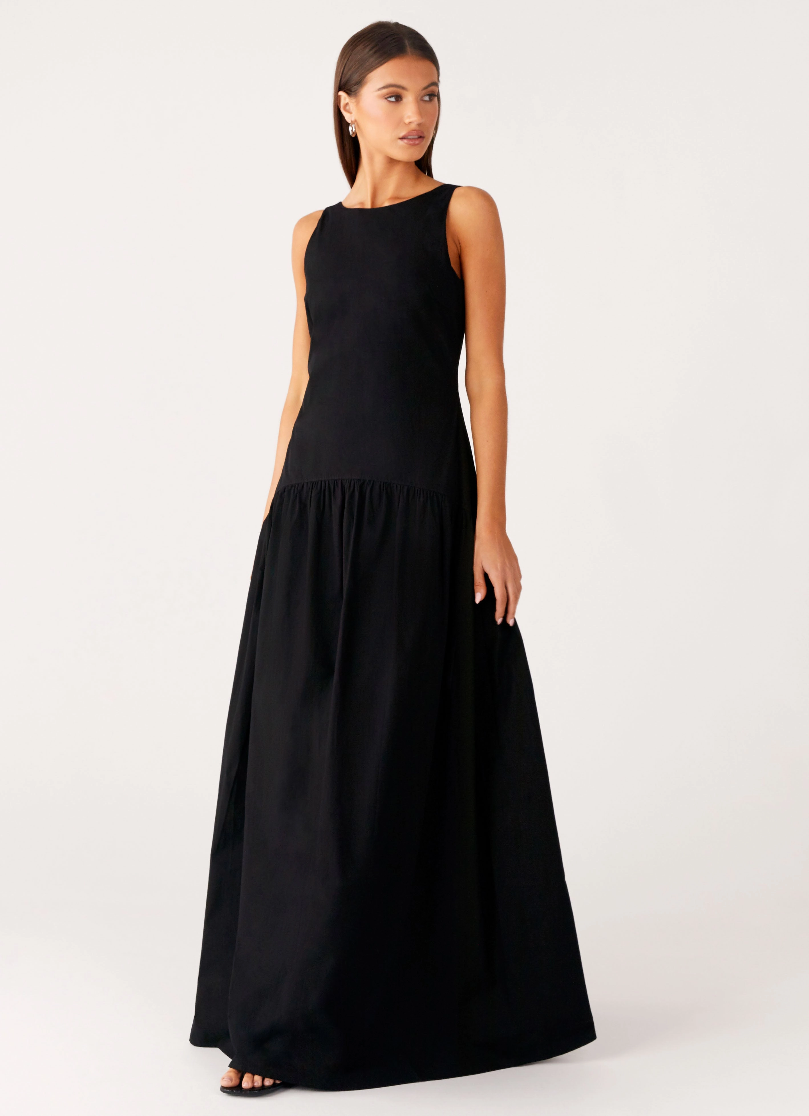Morena Maxi Dress - Black Comfort Mode Flared shape
