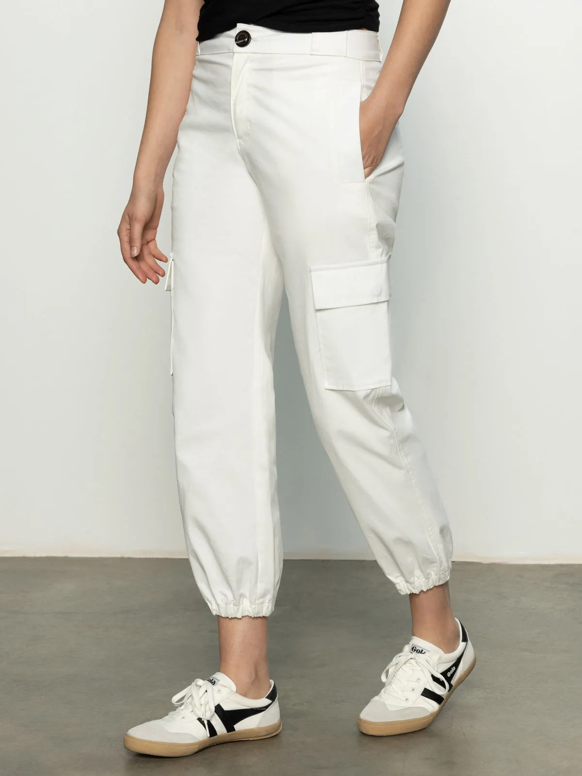 Take Over Jogger Mid-Rise Pant Bleached White Minimalist Design