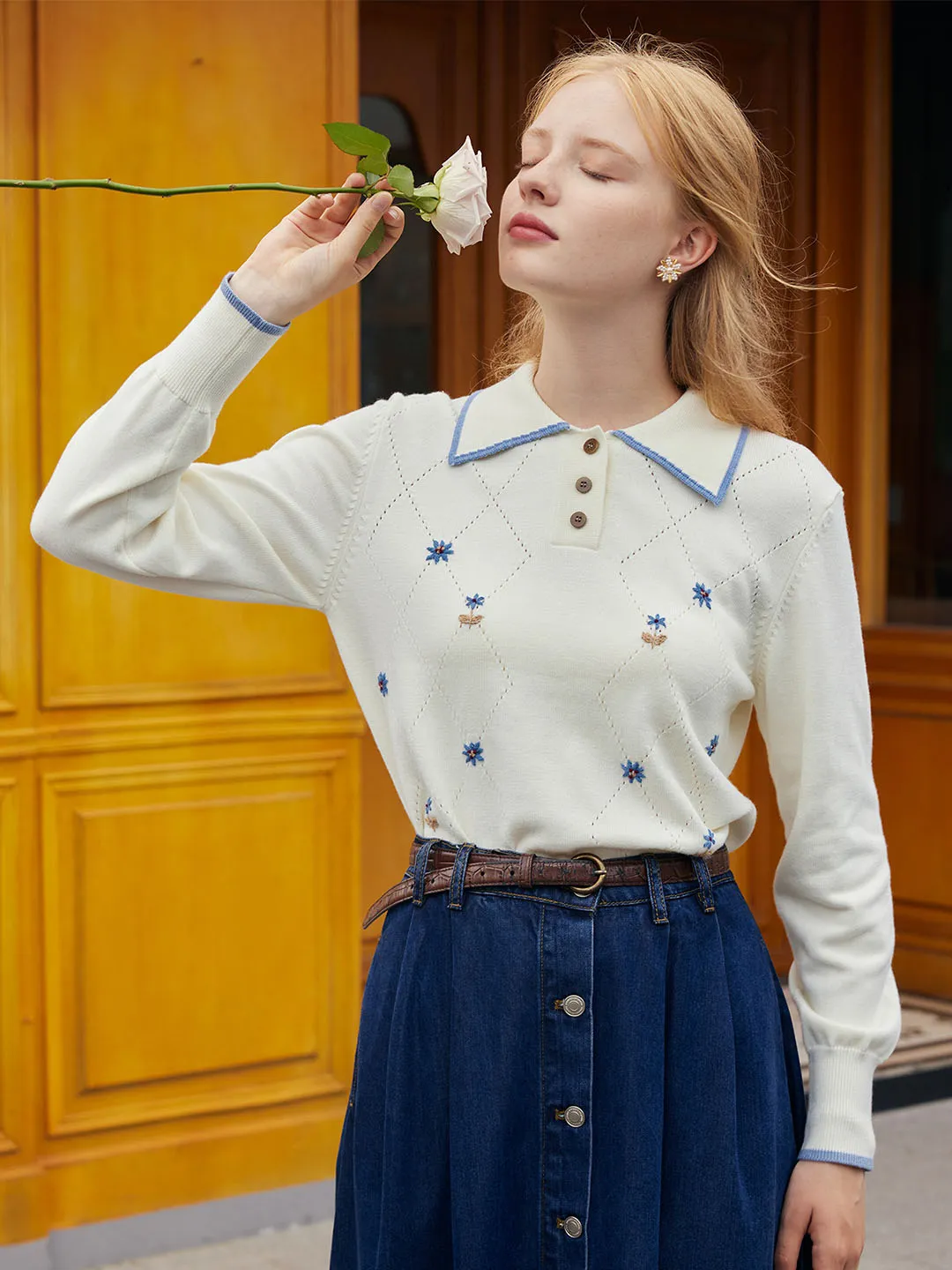 ??Final Sale??Aurora Floral Embroidery Contrast Trim Sweater HypoallergenicFibers Layered Shoulder