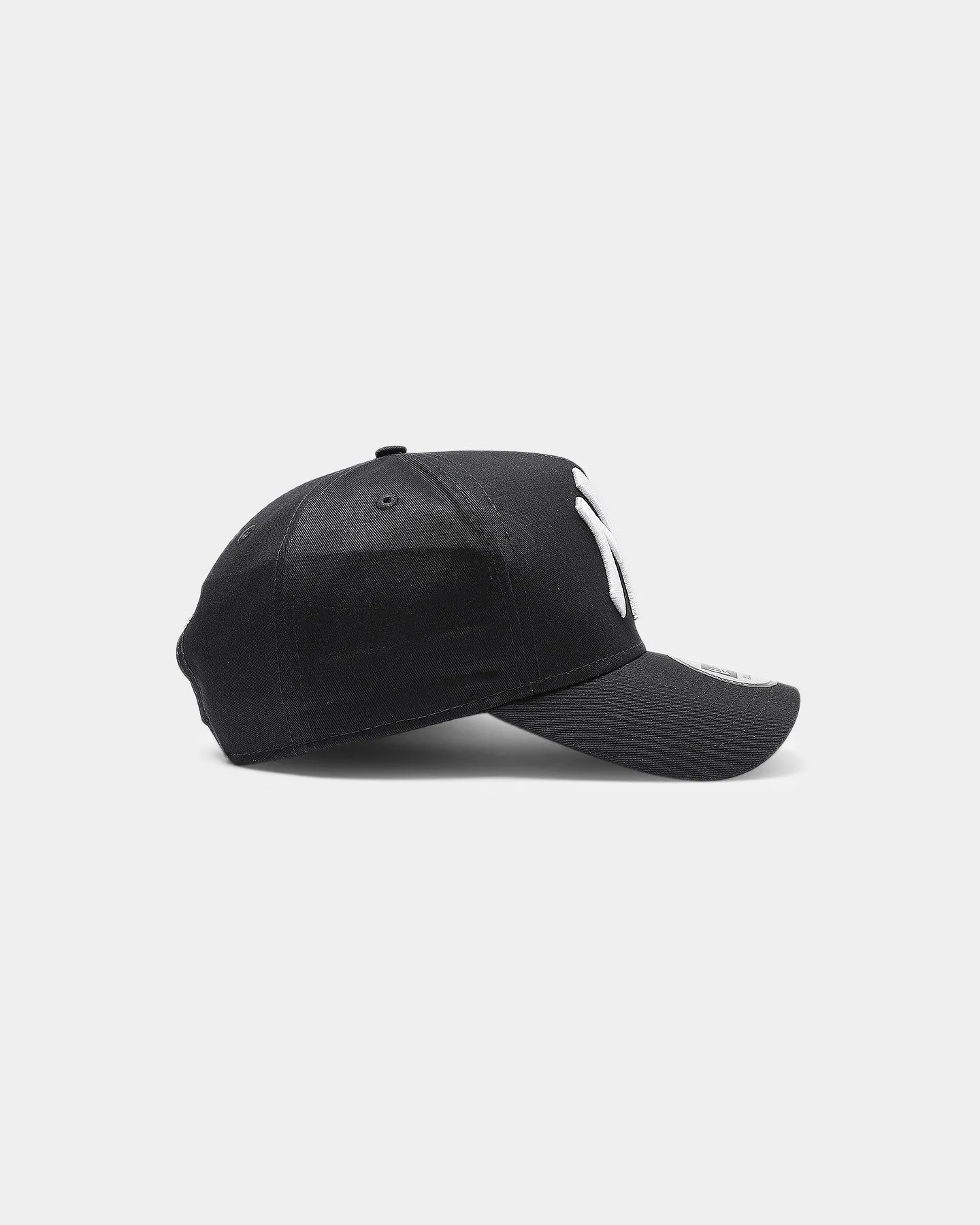 New Era New York Yankees Oversize Logo 9FORTY K-Frame Snapback Navy/White