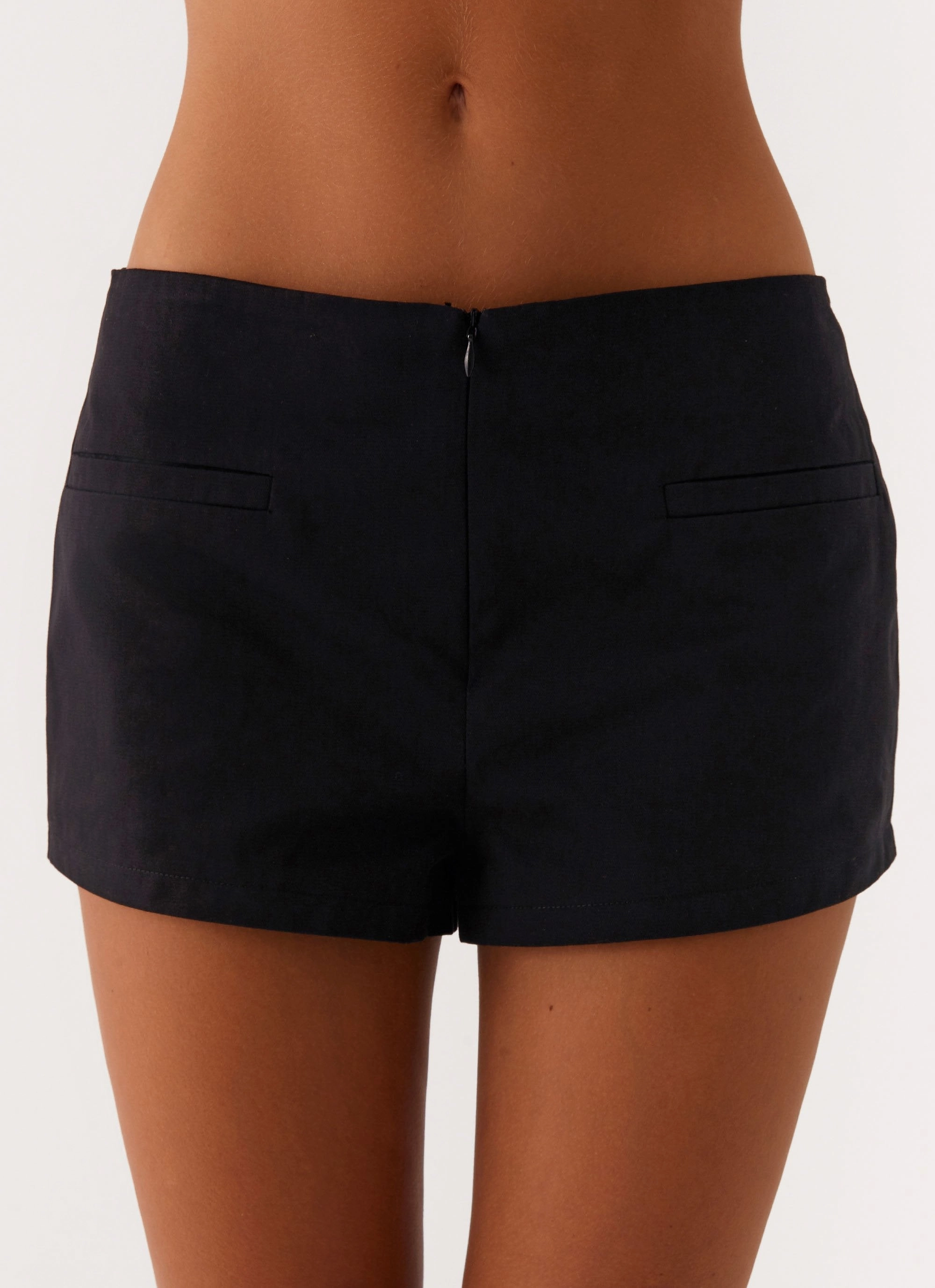 Casual Style Nia Micro Short - Black