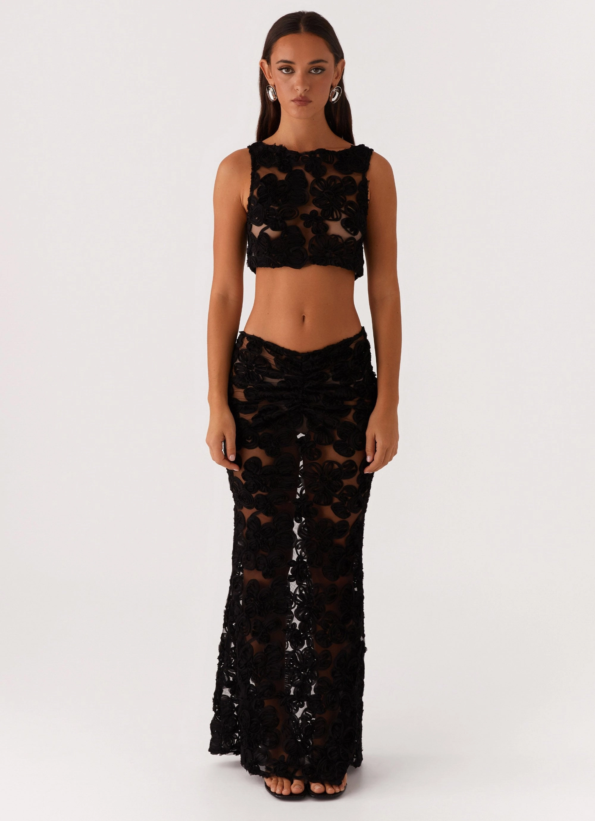 Cozy Movement Editorial Look Fiorella Floret Maxi Skirt - Black