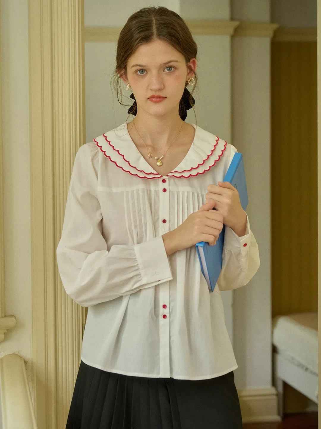 BreathableMeshPanel ??Final Sale??Lilyana Doll Collar Contrasting Button Pleated Blouse