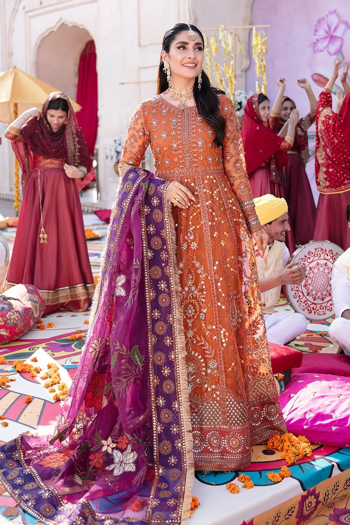Nureh Jhoomro Luxury Formals – Naubahar