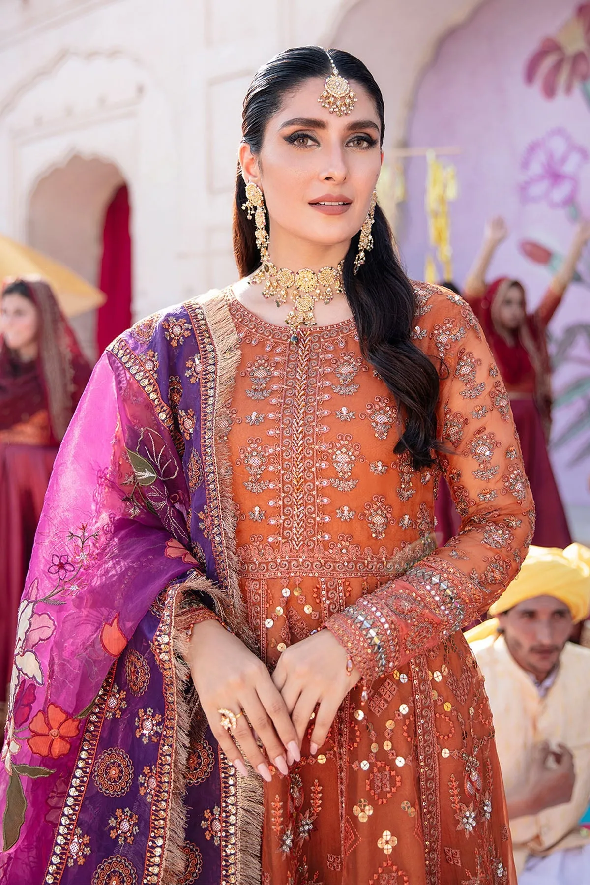 Nureh Jhoomro Luxury Formals – Naubahar
