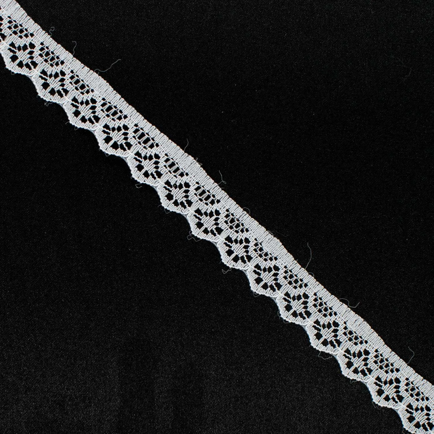 Nylon Lace Trim Design-5 17mm