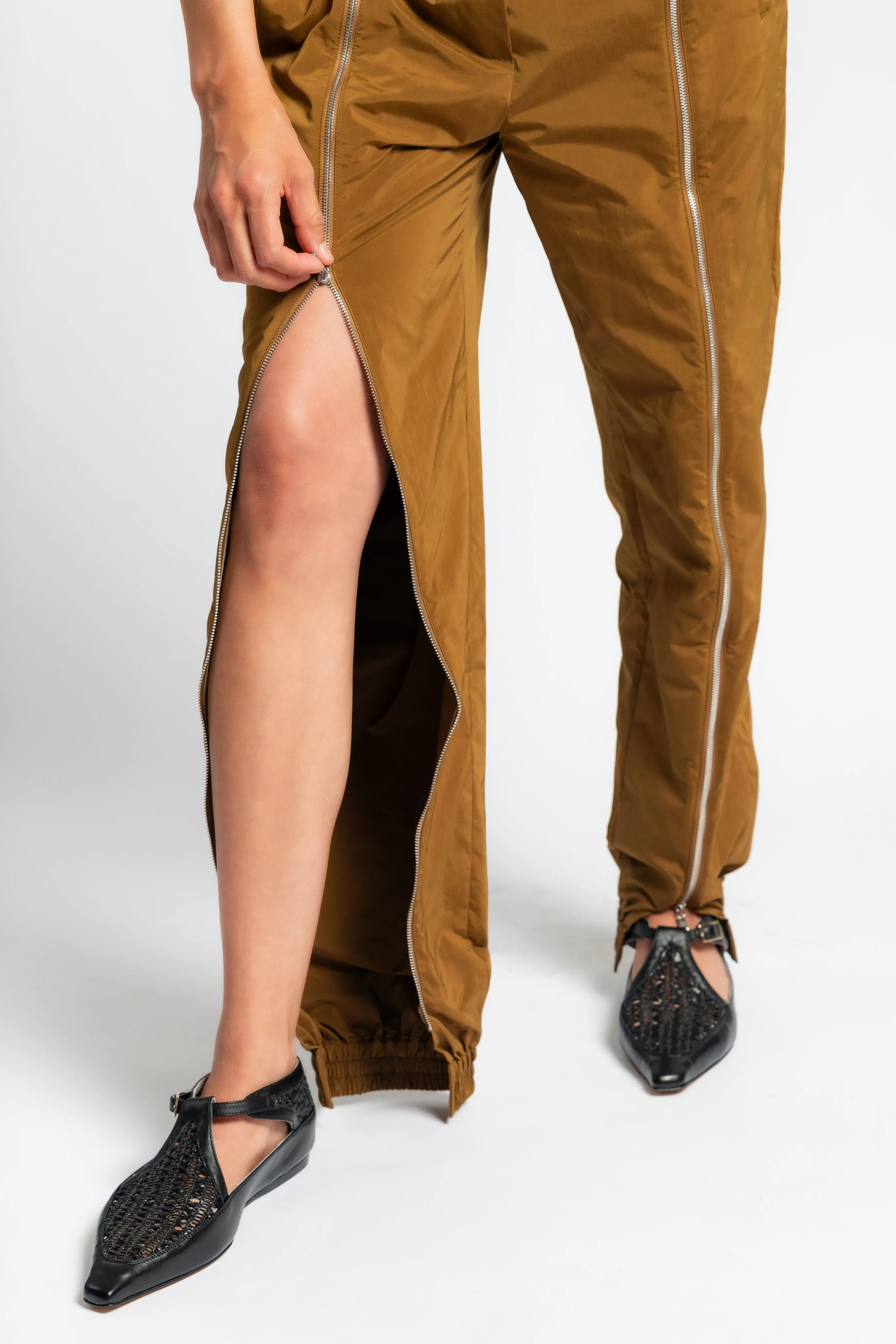 Perfect Stretch Nylon Zipper Jogger
