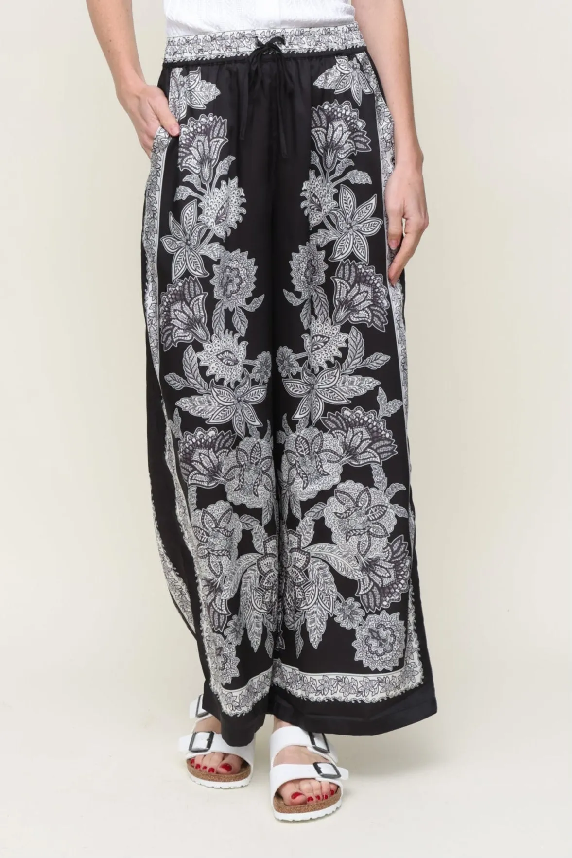 Durable Utility Non Irritating Seams Oasis High Waist Pant