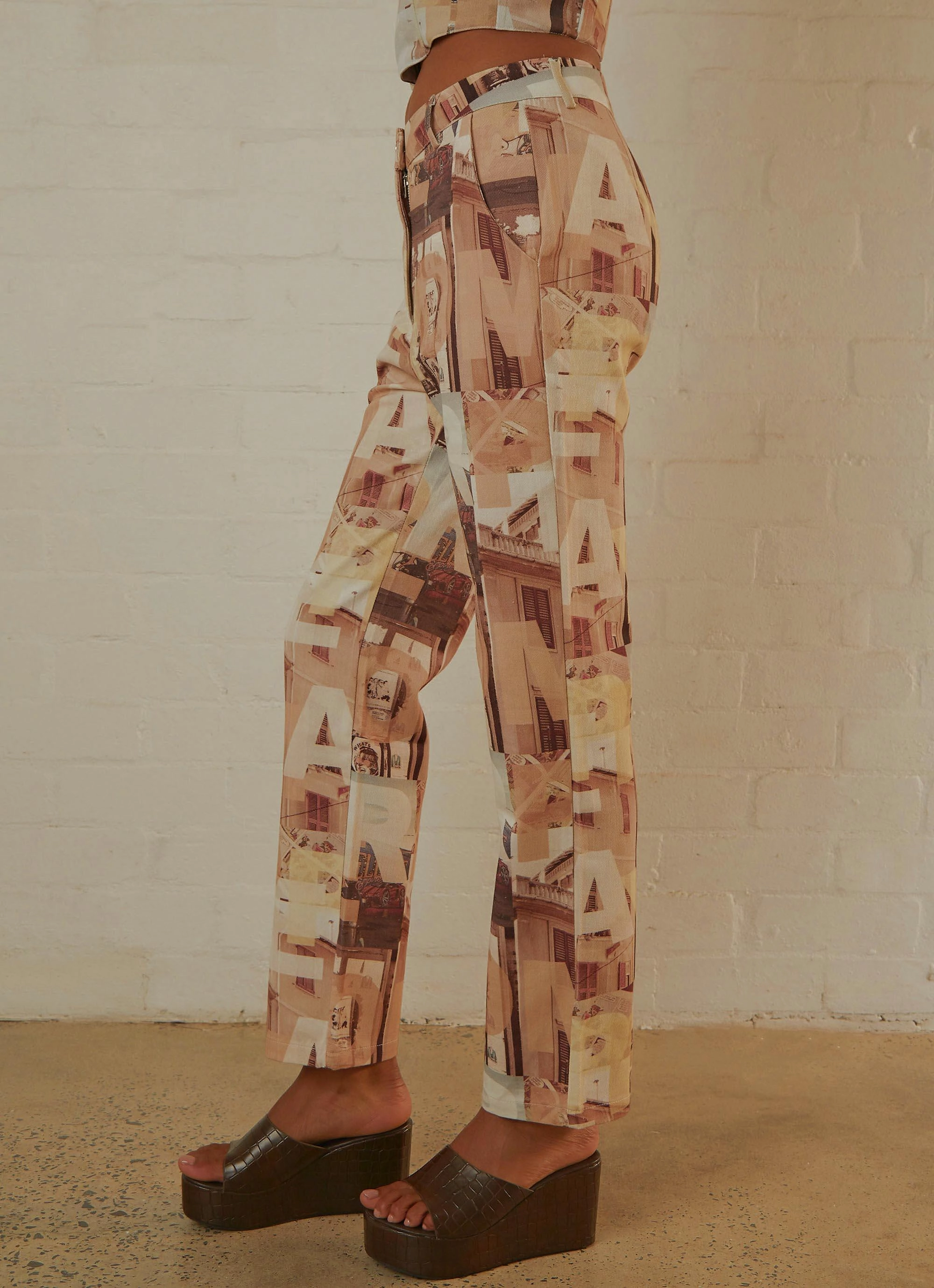 Late Nights in N.Y Pants - Neutral Film Graphic Daily Motion