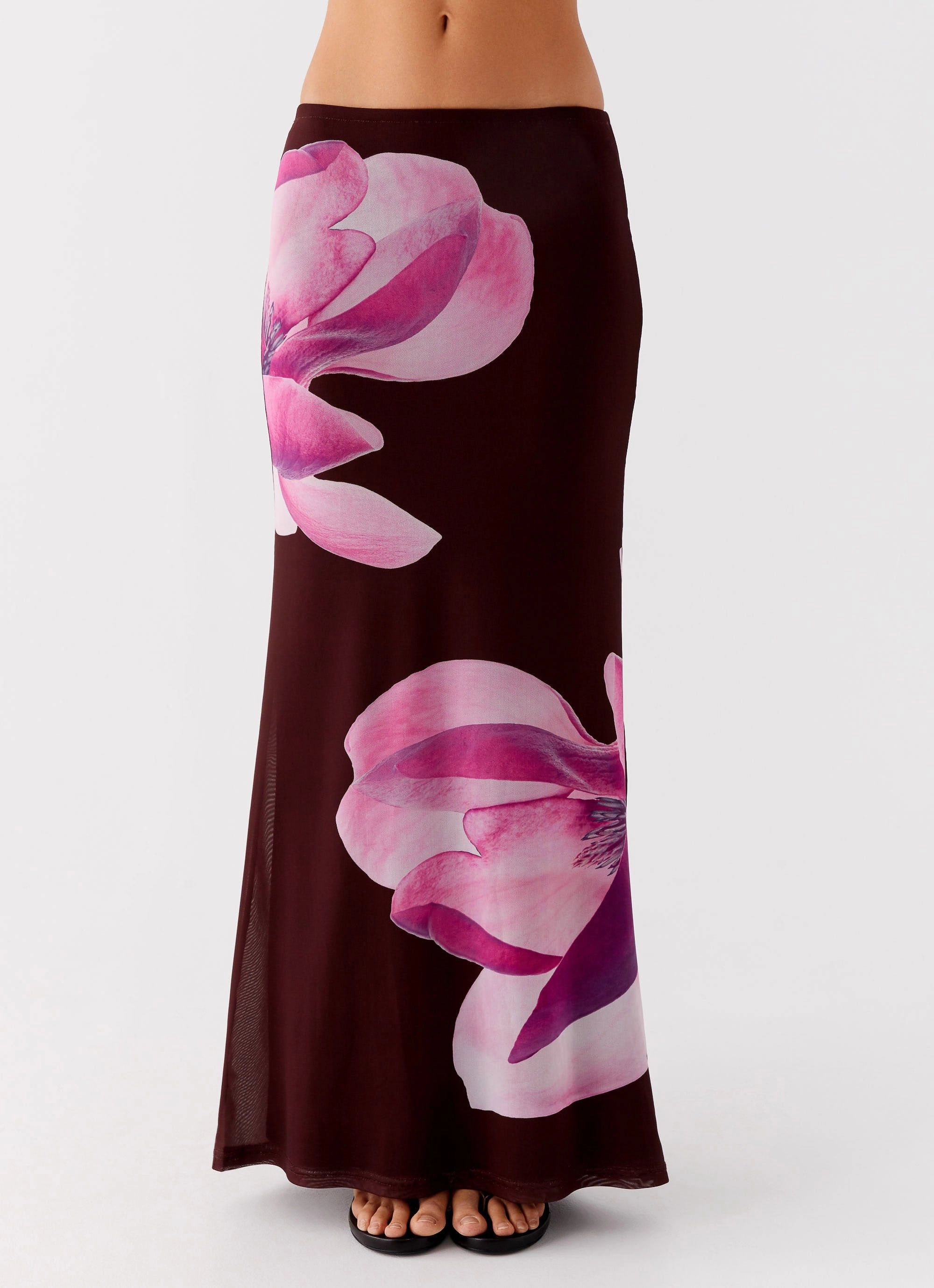 Alpha Maxi Skirt - Dark Chocolate Clean Mood Outfit Essence