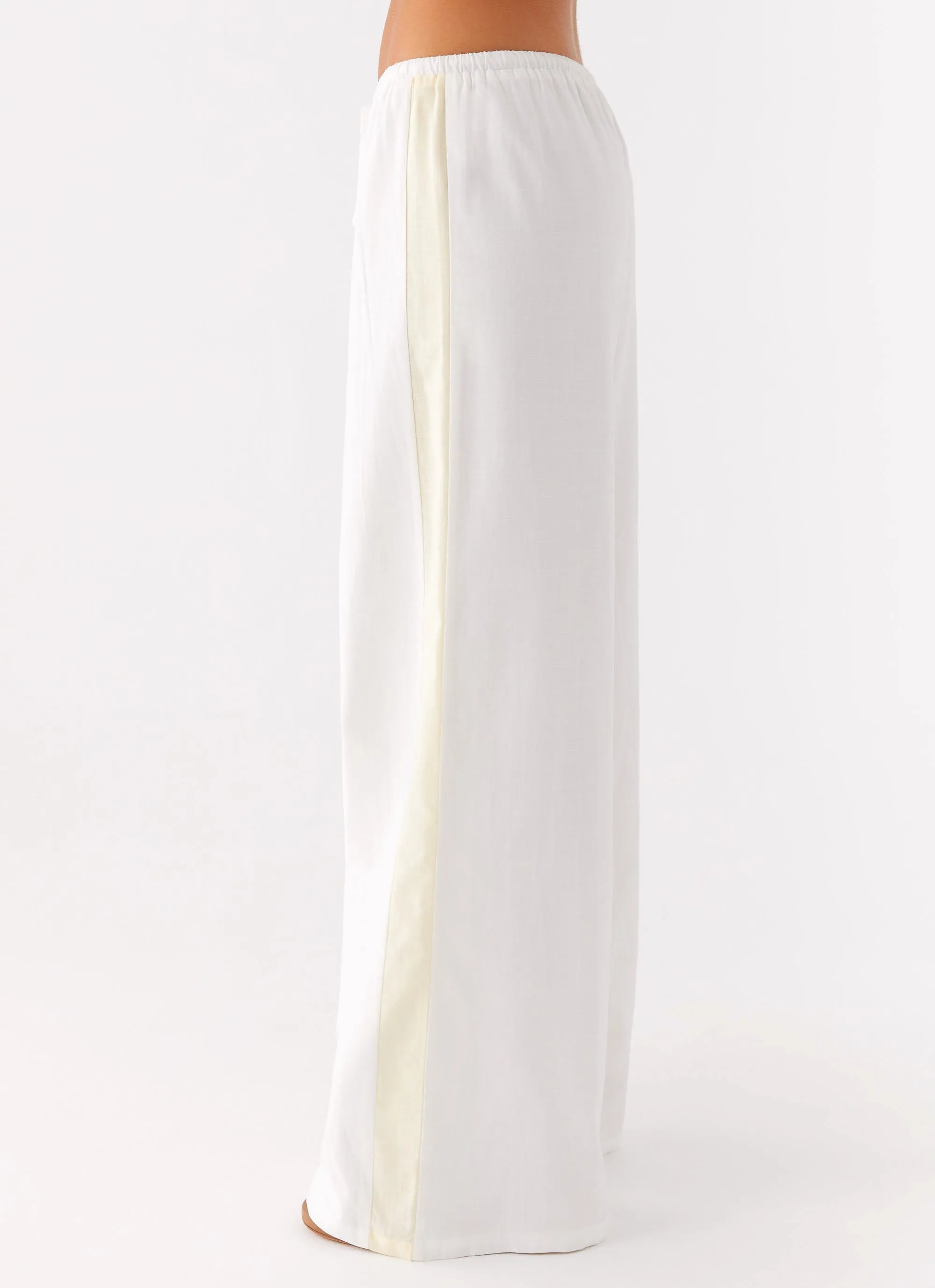 Oska Drawstring Pants - White Sweat Resistant OdorResistantTreatment