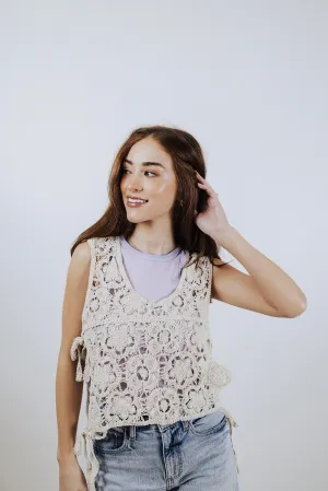 Creamy Crochet Side-Knot Vest SoftLining RibbedCuff