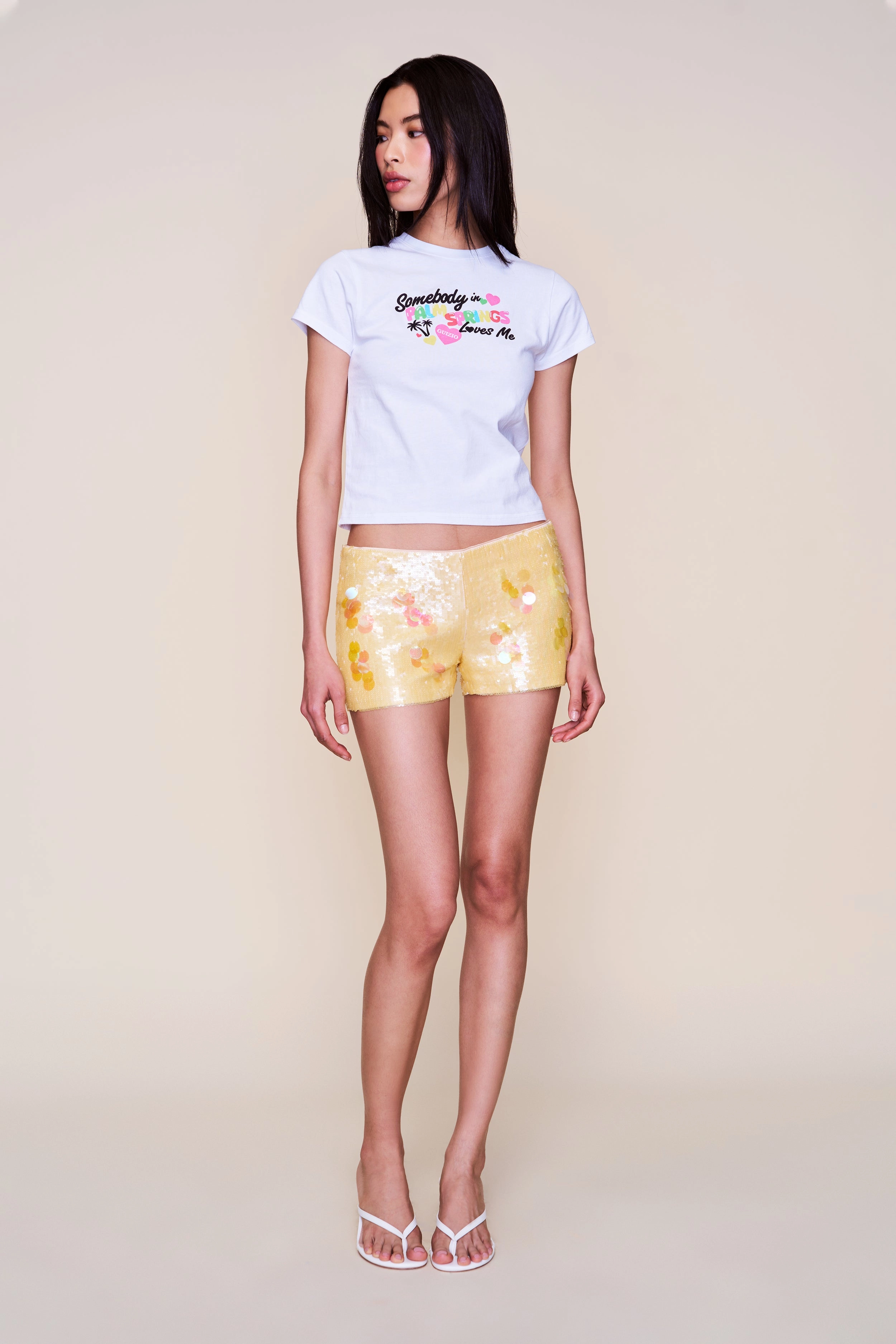 Paillette Short Wrinkle-Resistant Soft Feel