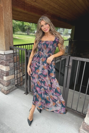 Versatile-Style Travel Staple Painted Daydream Midi Dress