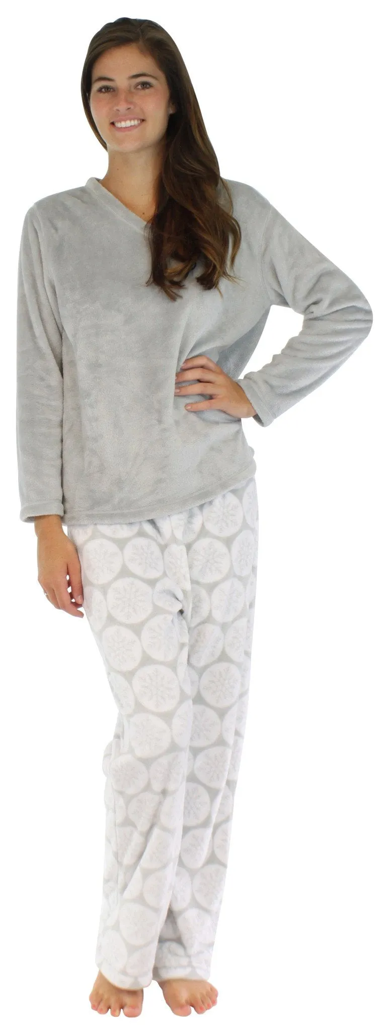 PajamaMania Women’s Fleece Long Sleeve Pajama Set