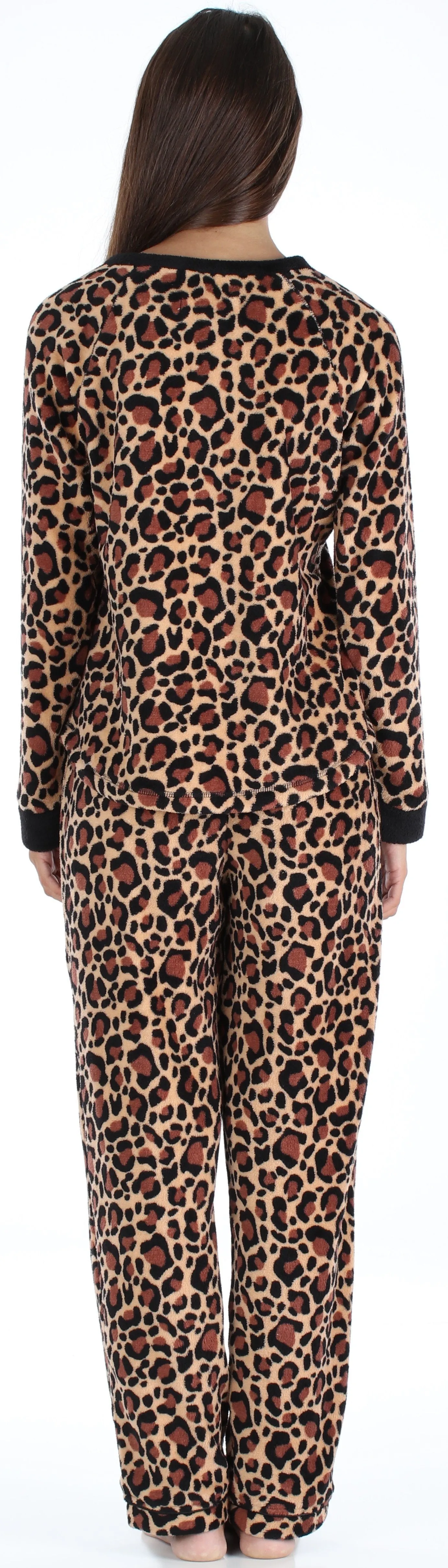 PajamaMania Women’s Fleece Long Sleeve Pajama Set