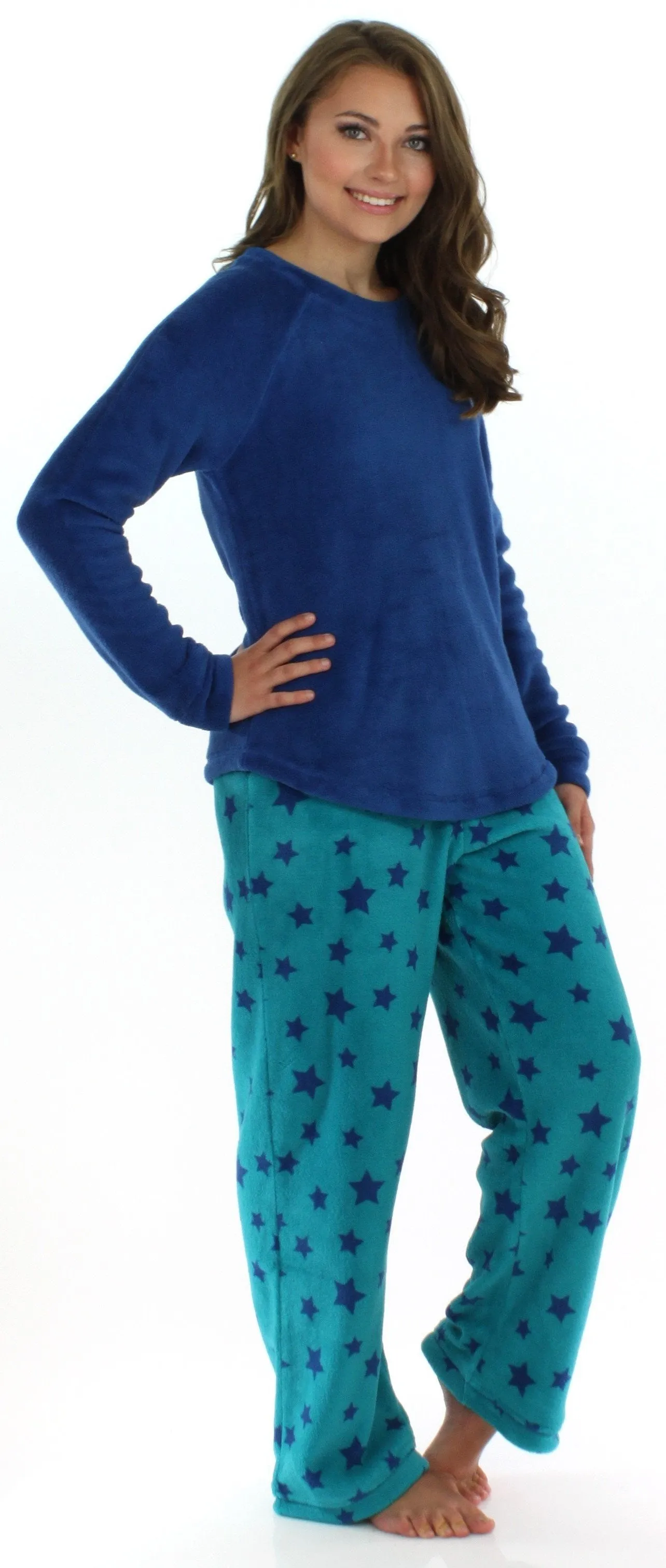 PajamaMania Women’s Fleece Long Sleeve Pajama Set
