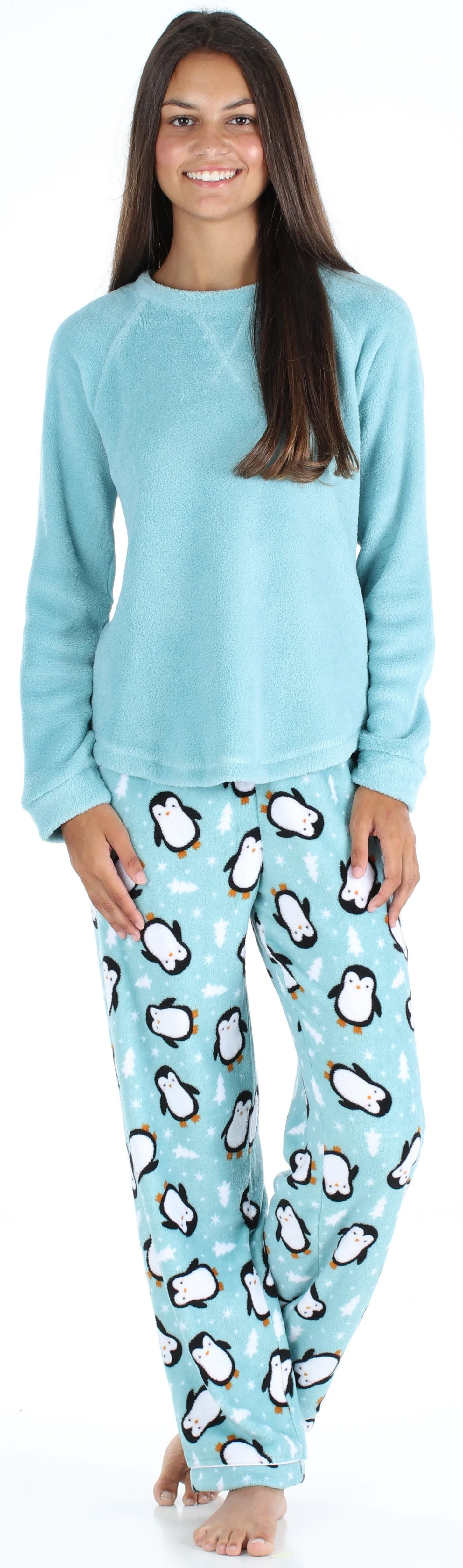 PajamaMania Women’s Fleece Long Sleeve Pajama Set