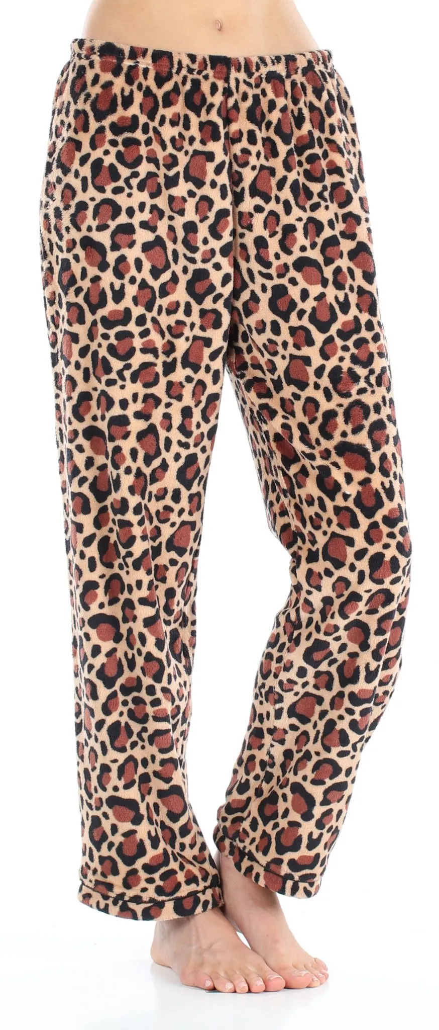 PajamaMania Women’s Fleece Long Sleeve Pajama Set