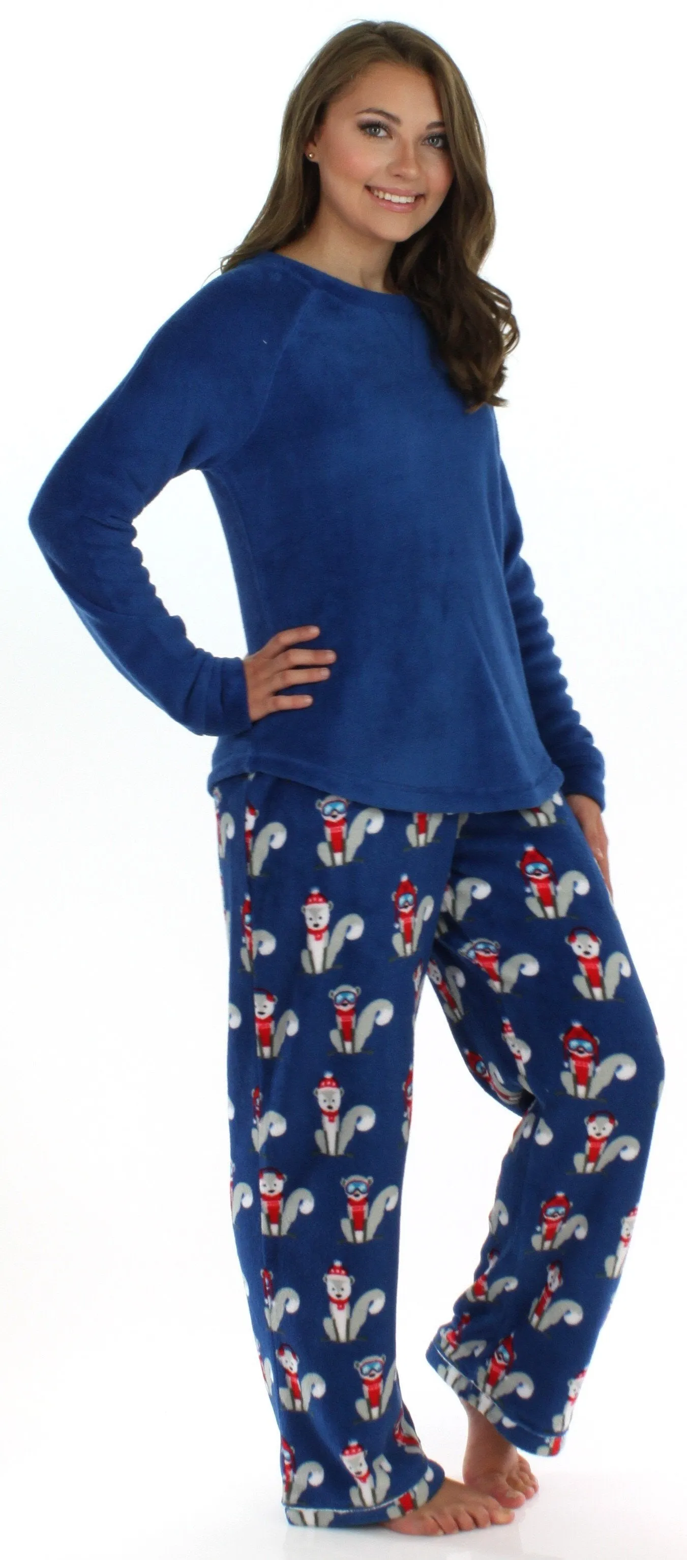 PajamaMania Women’s Fleece Long Sleeve Pajama Set