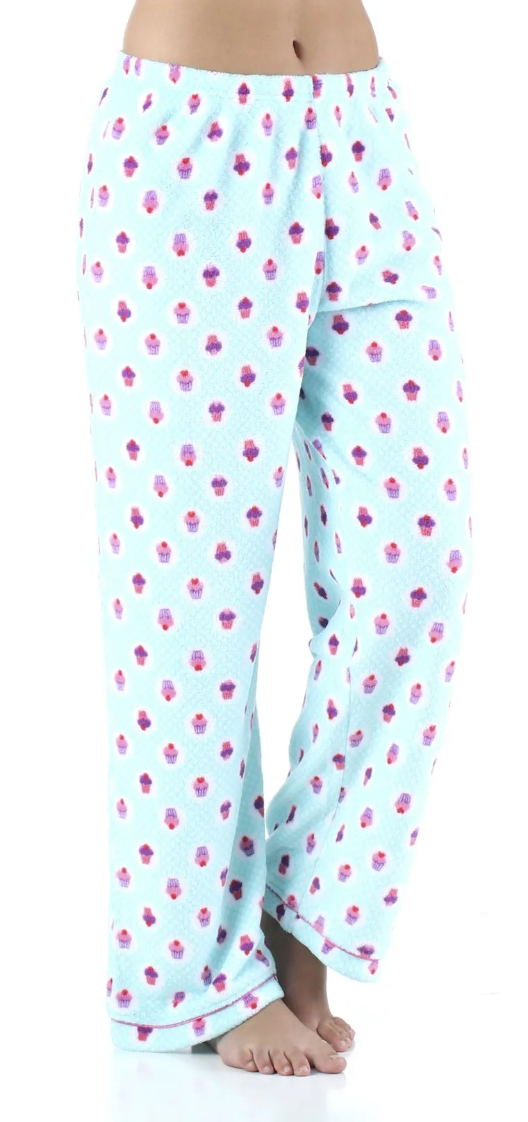 PajamaMania Women’s Fleece Long Sleeve Pajama Set