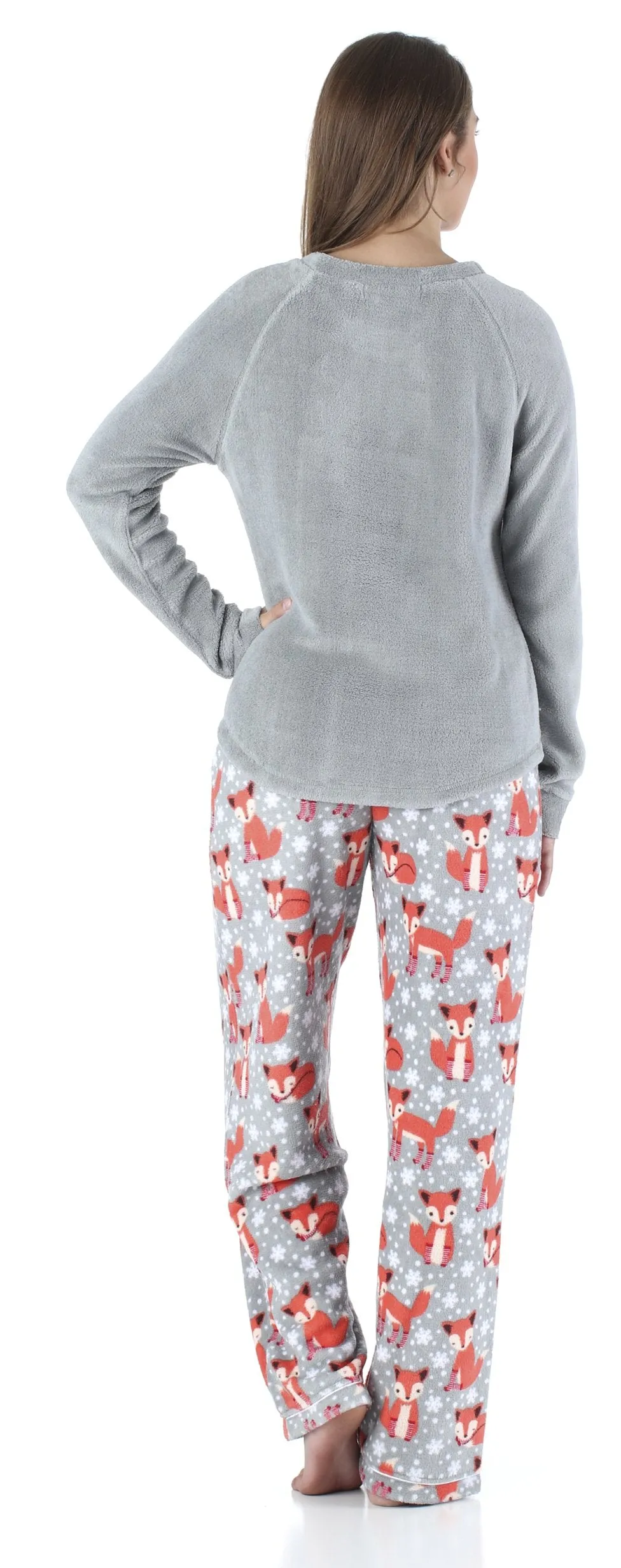 PajamaMania Women’s Fleece Long Sleeve Pajama Set