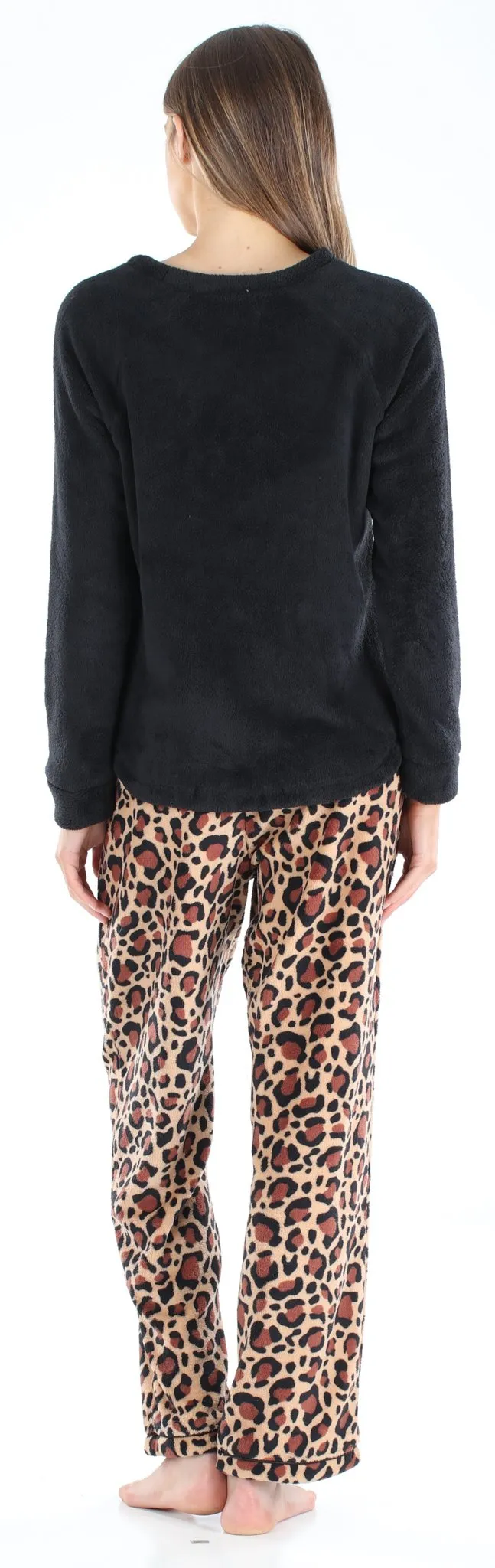 PajamaMania Women’s Fleece Long Sleeve Pajama Set