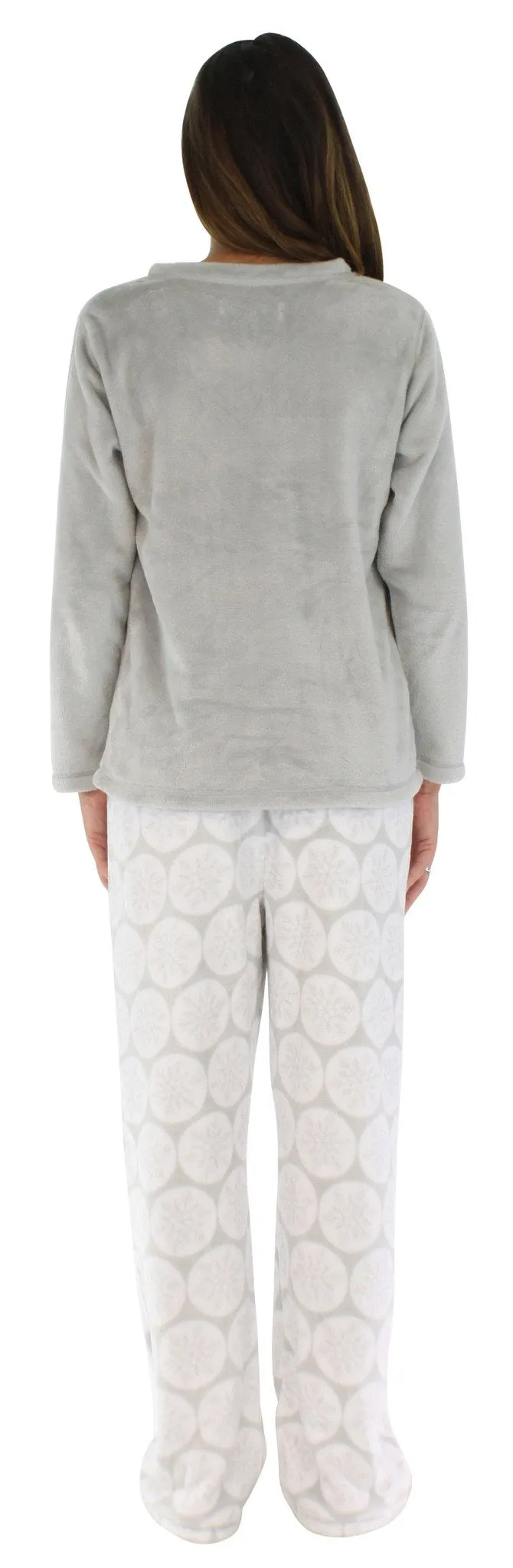PajamaMania Women’s Fleece Long Sleeve Pajama Set