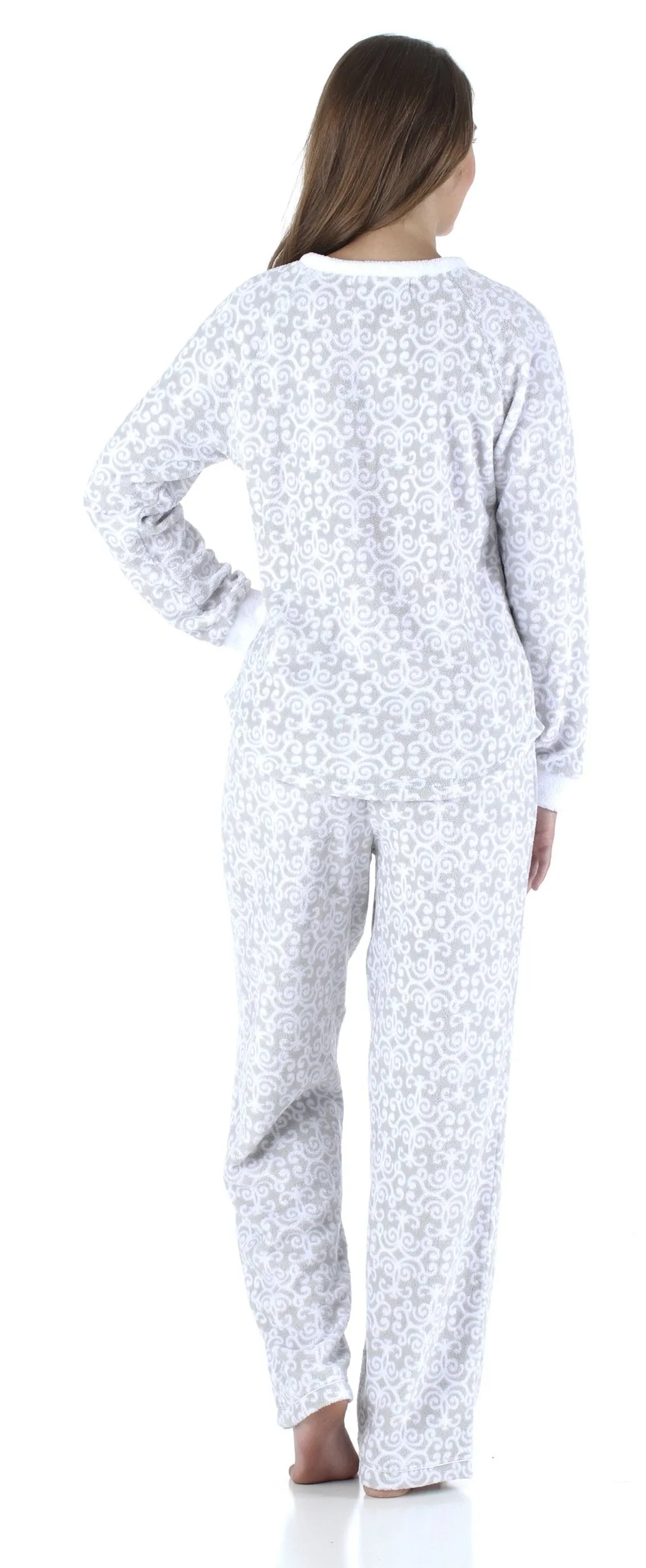 PajamaMania Women’s Fleece Long Sleeve Pajama Set