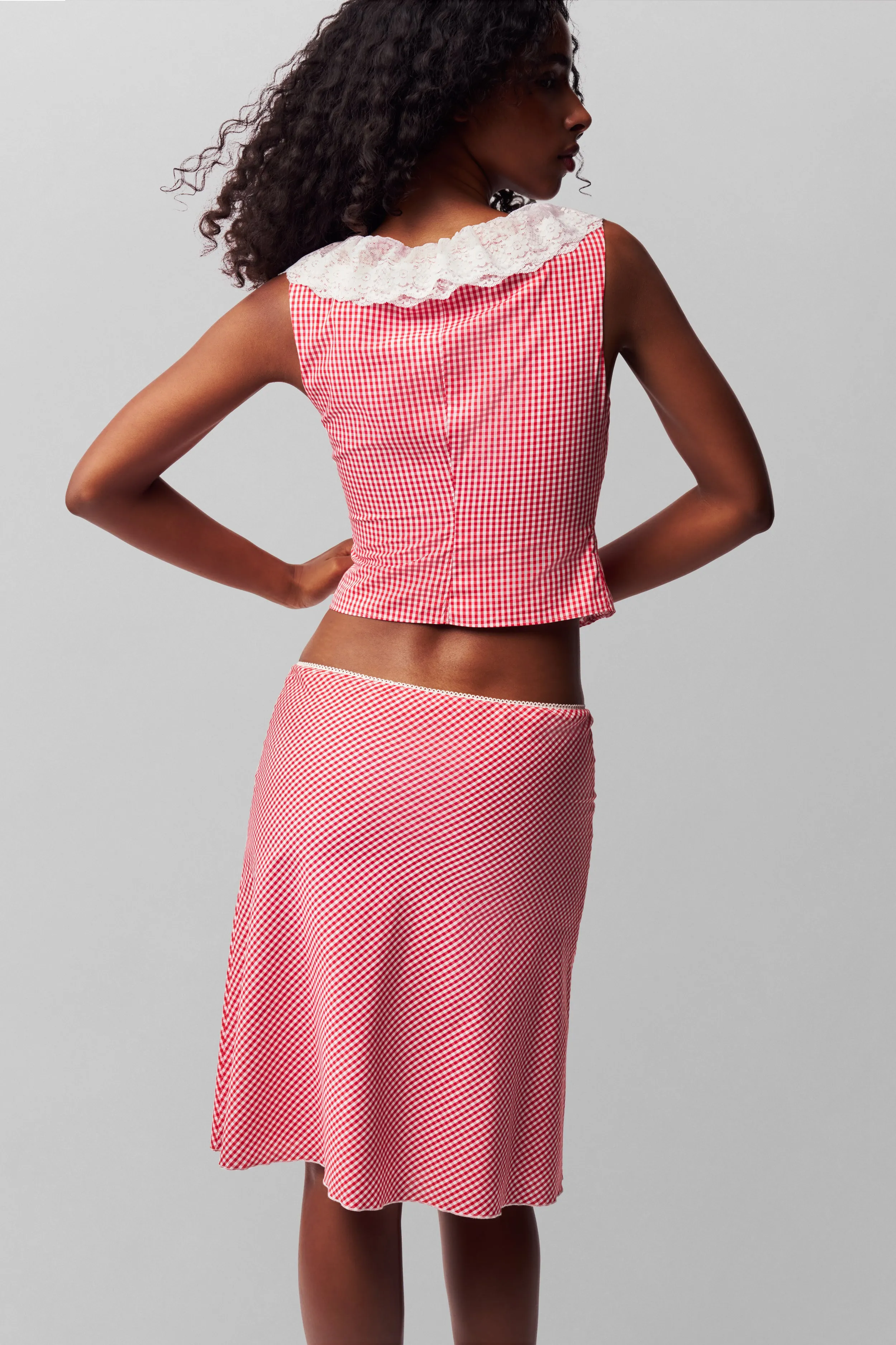 Paloma Lace Top AdvancedAirflowChannels Full Coverage Fit