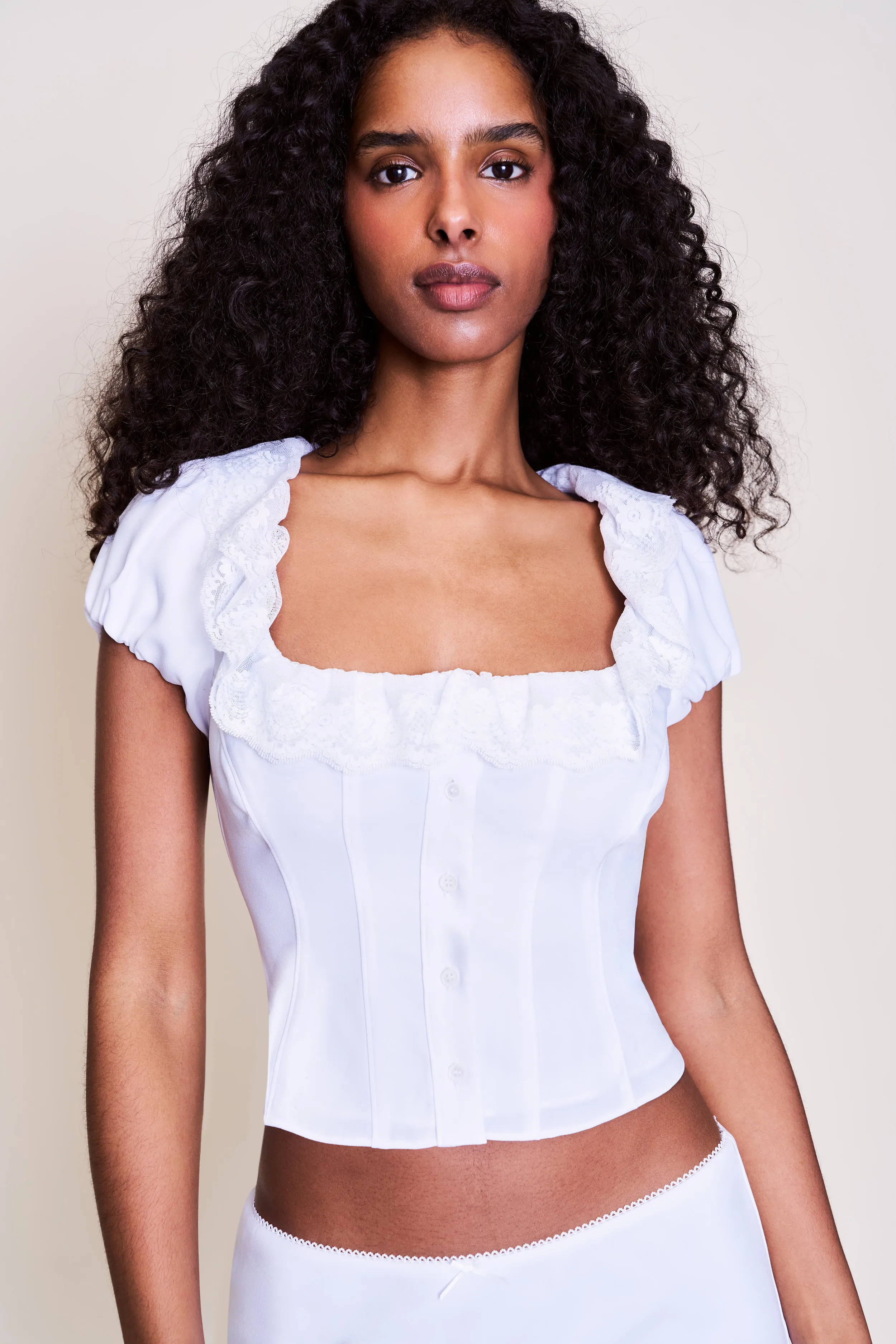 Paloma Short Sleeve Top Airflow Ventilation Rolled Hem Finish